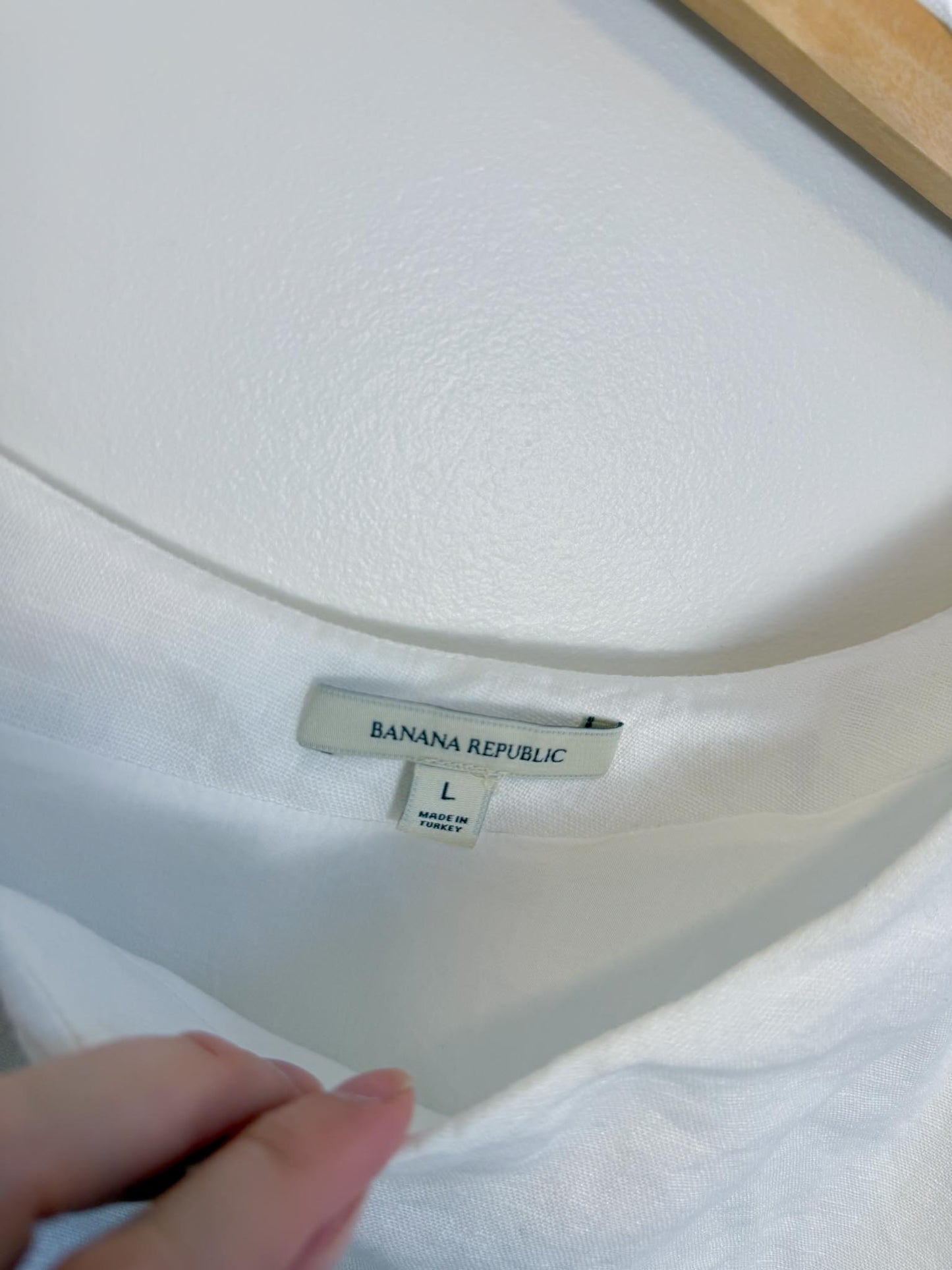Banana Republic One Shoulder Linen Shirt in White (Size L)
