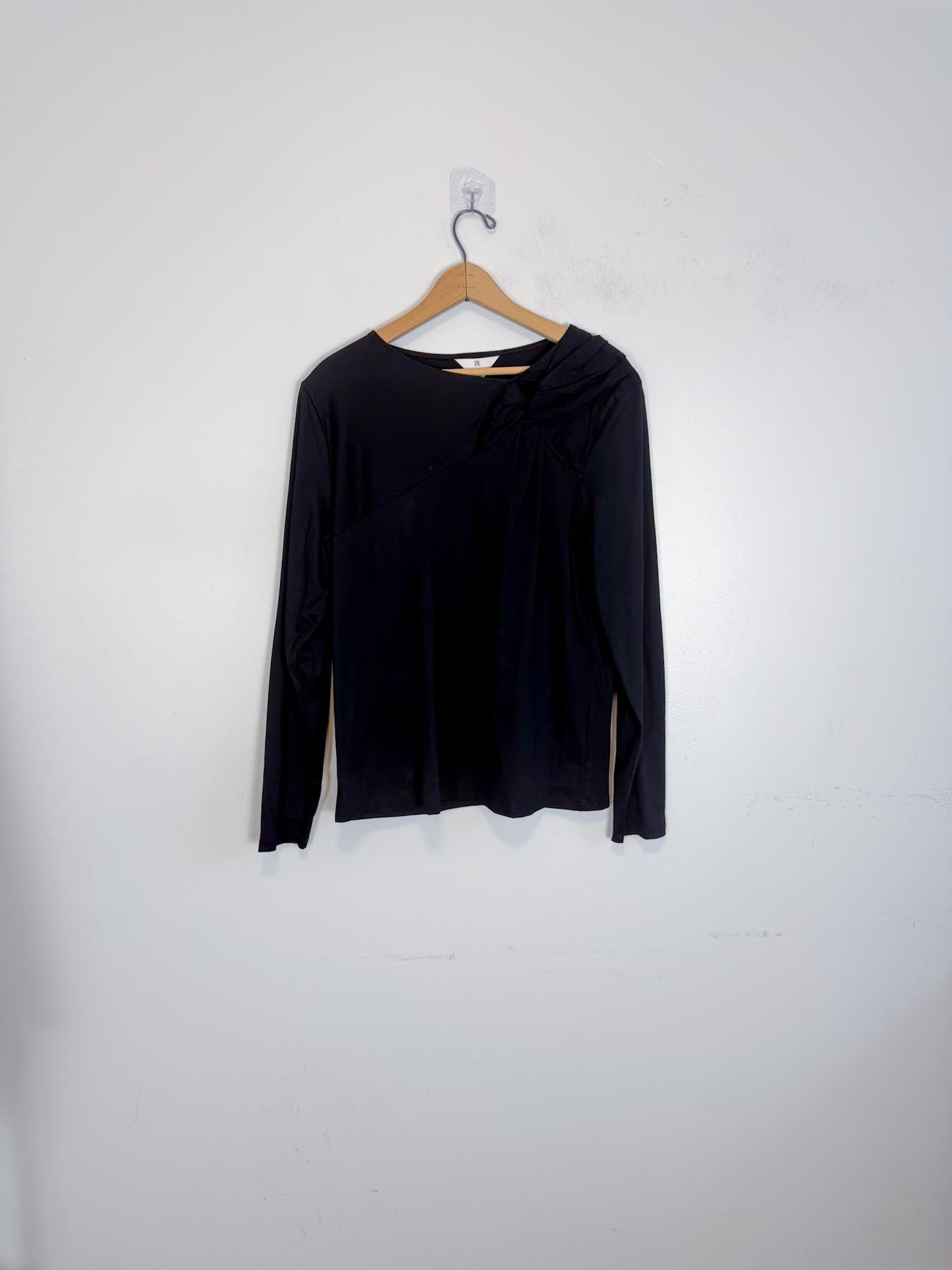 Banana Republic Long Sleeve T-Shirt in Black NWT (Size L)