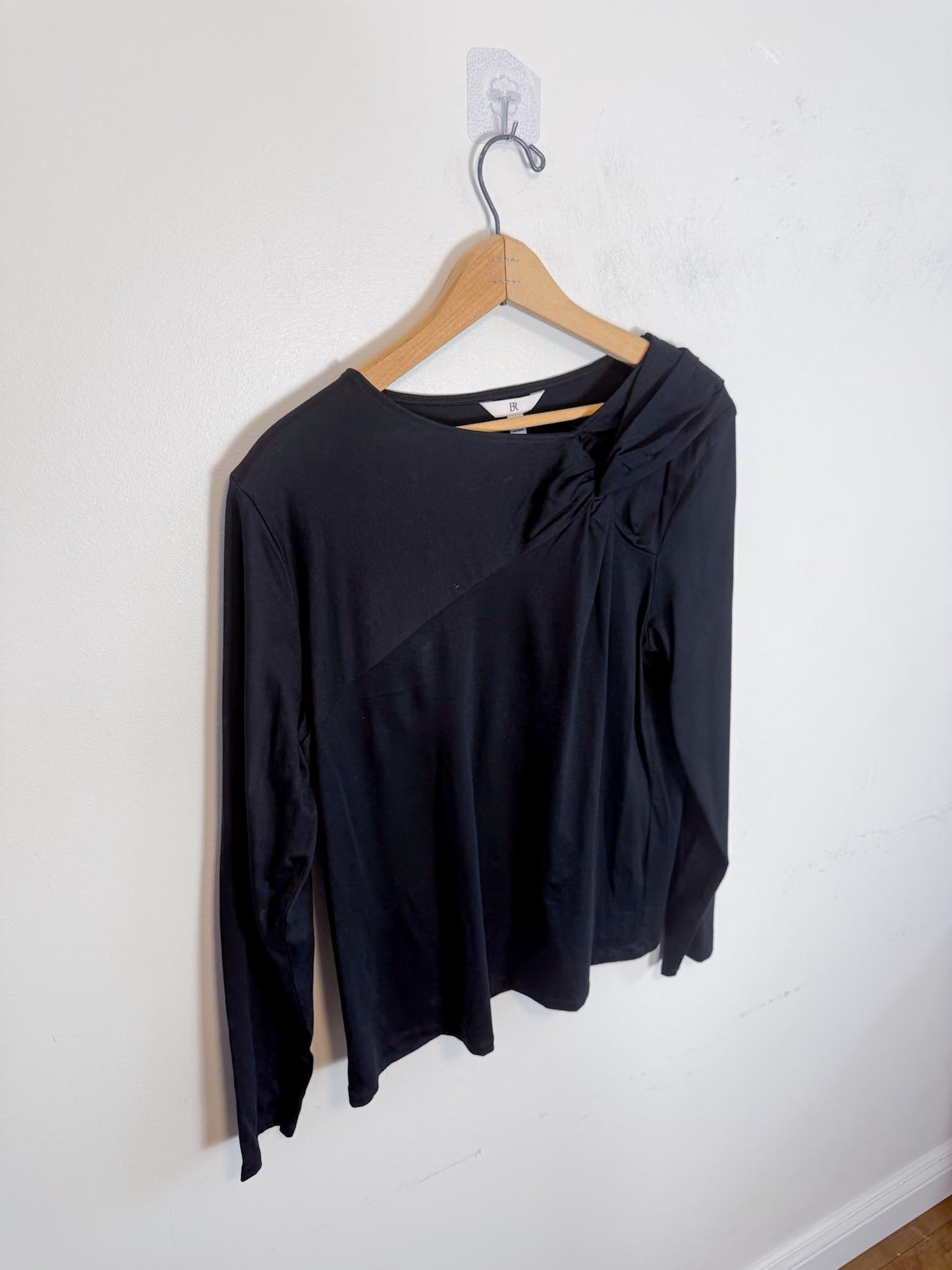 Banana Republic Long Sleeve T-Shirt in Black NWT (Size L)