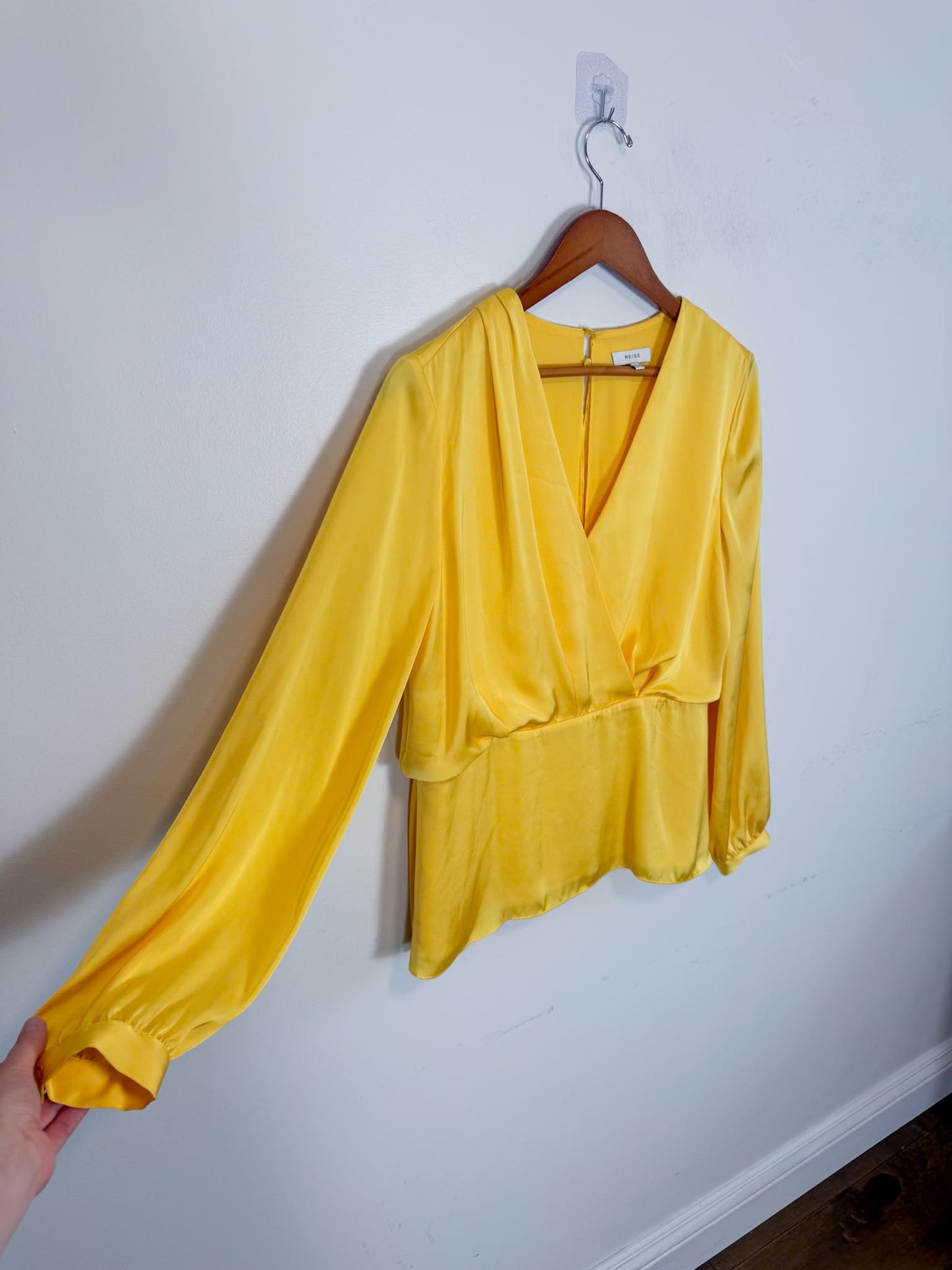 REISS Satin Long Sleeve Top in Yellow (Size 10)