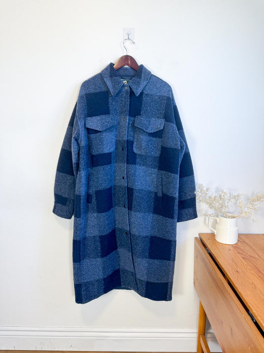 Roots "The Park Plaid Seymour Long Wool Coat in Navy" (Size XL)