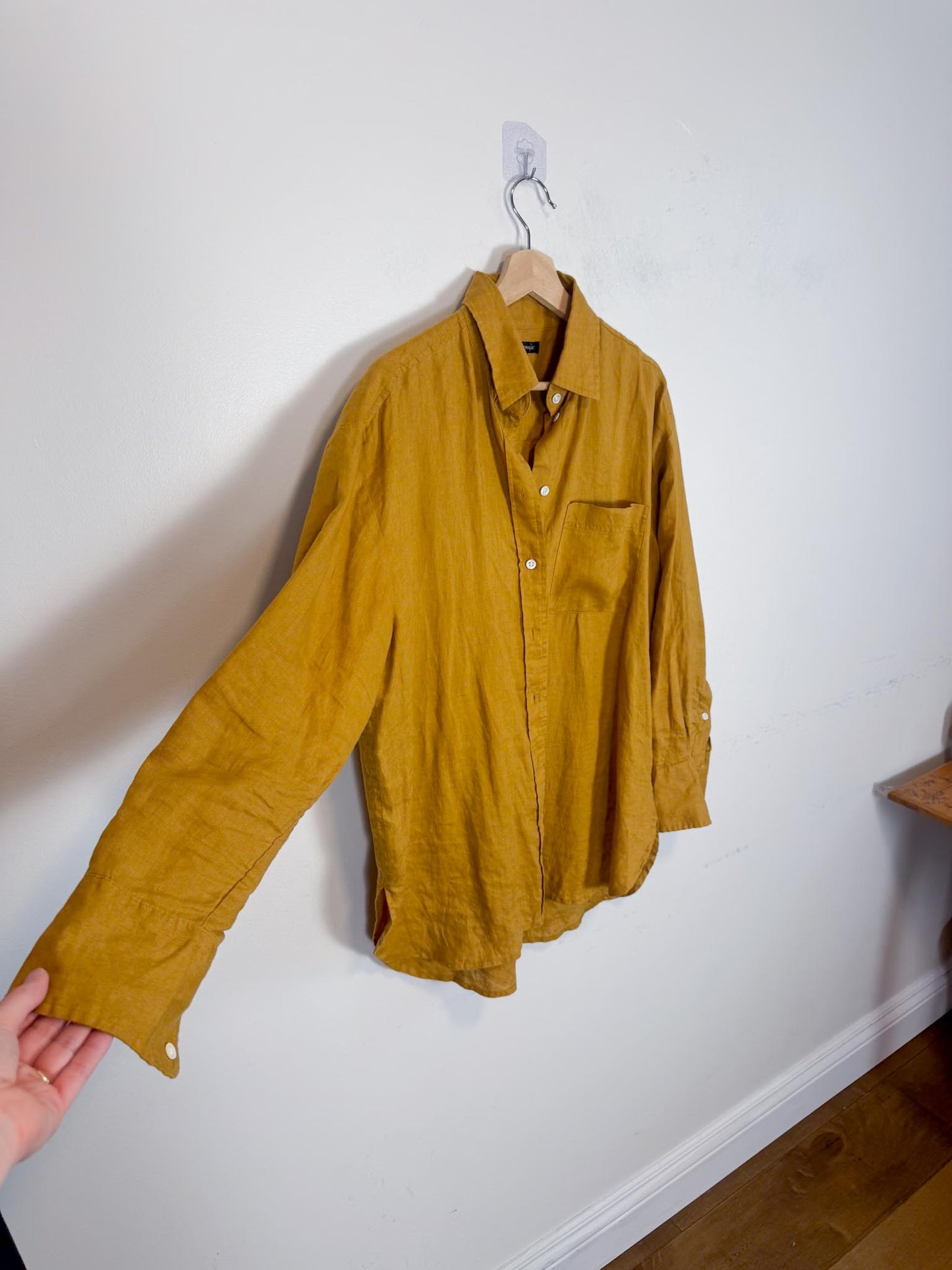 Banana Republic Linen Blouse in Mustard (Size M)