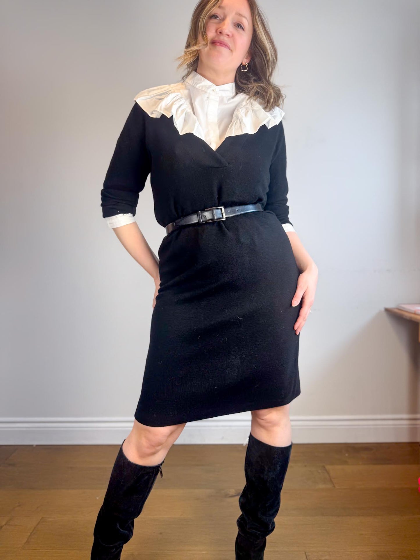 Club Monaco V-Neck Wool Dress in Black (Size M)