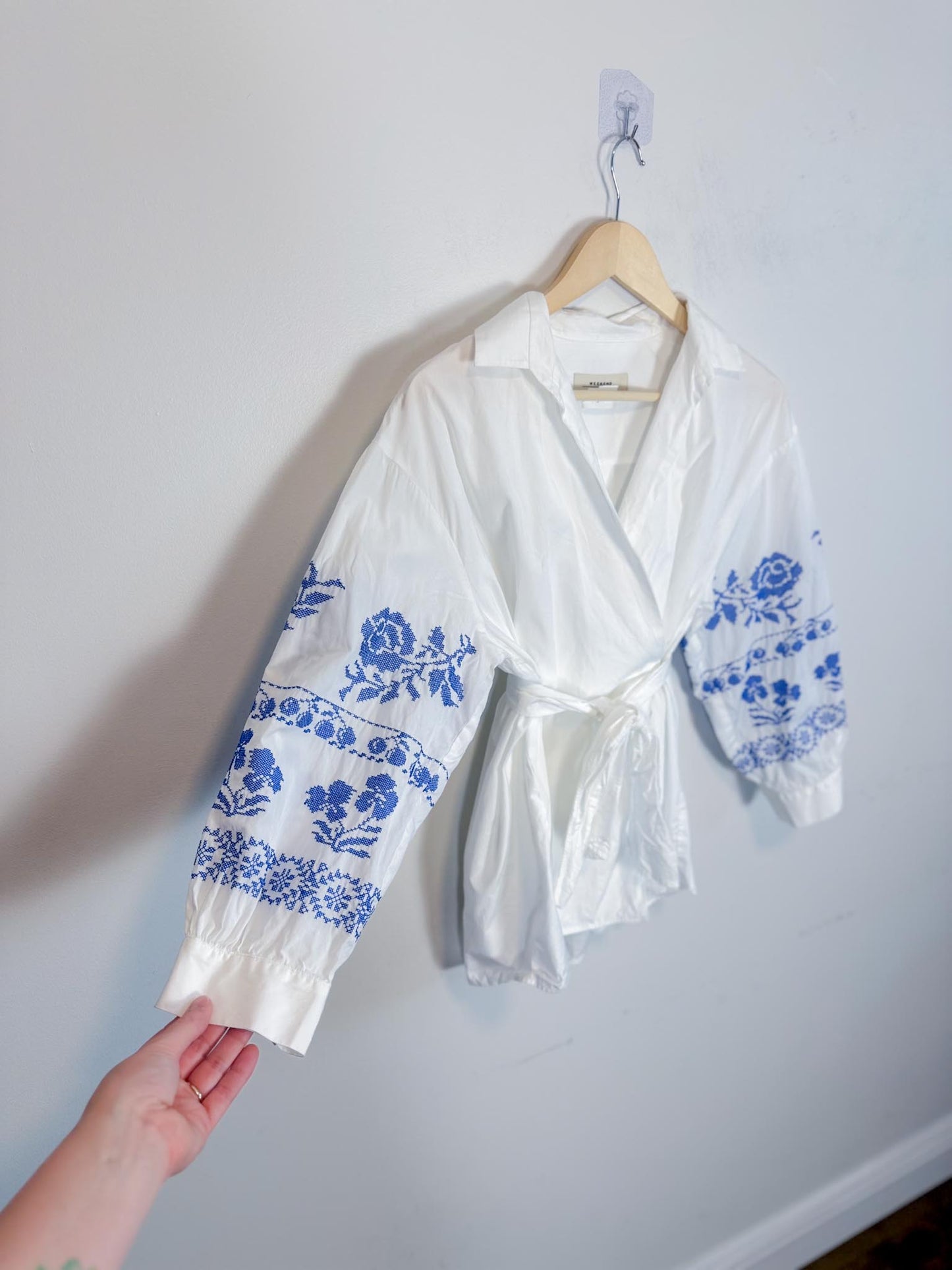Weekend Max Mara"Embroidered Wrap Blouse in White/Blue" (Size L)