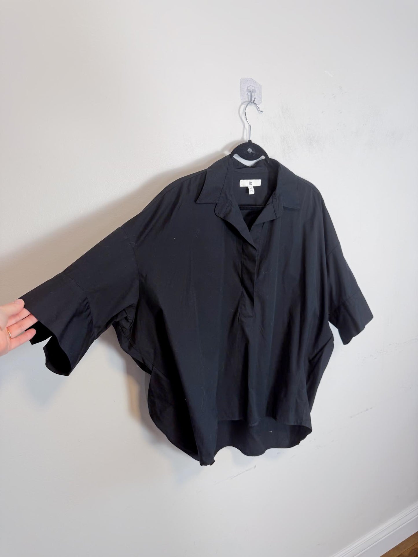Banana Republic Cotton Poplin Popover Tunic in Black (Size S/M)
