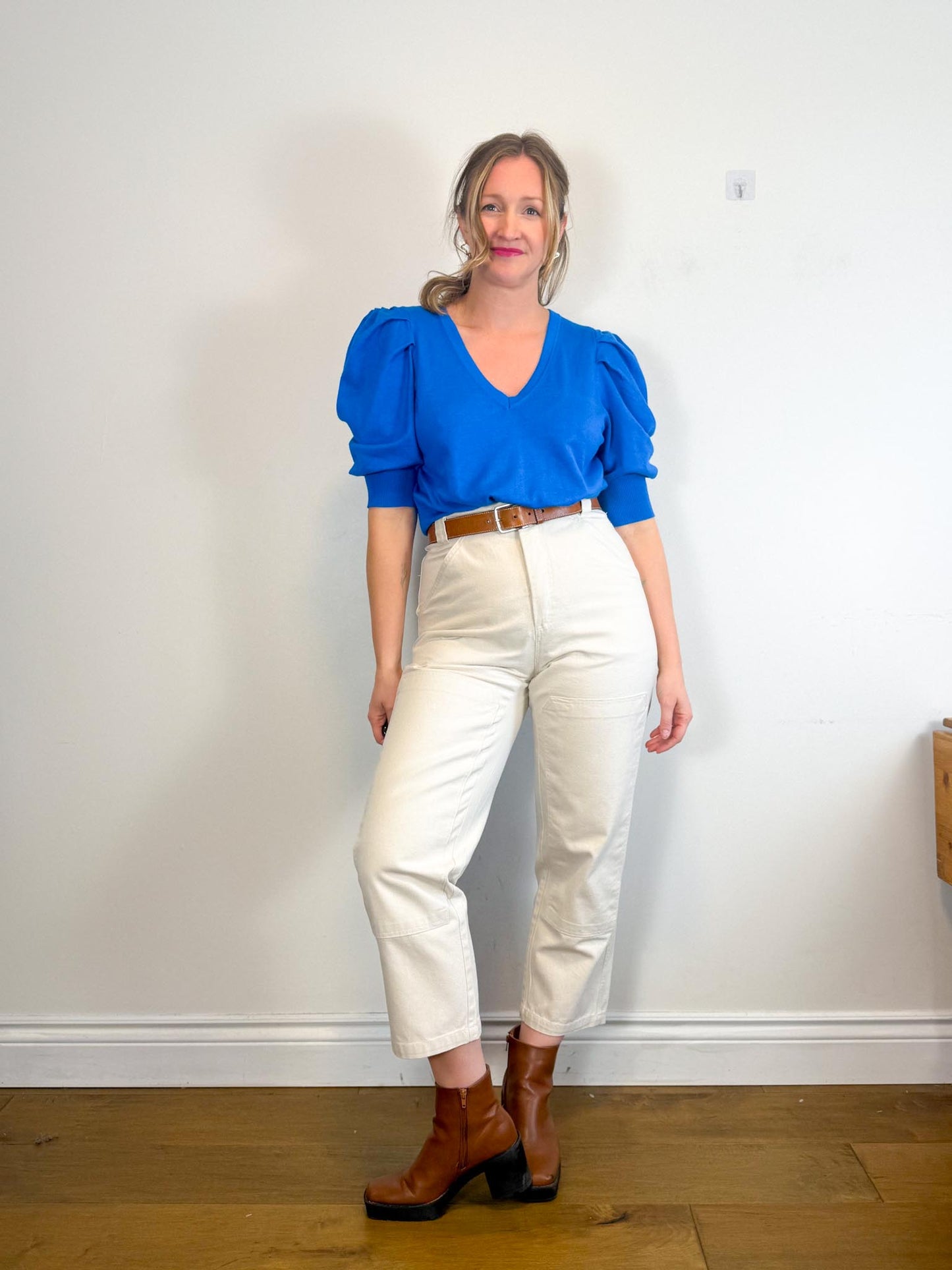 DKNY "Ribbed Knit Puff Sleeve T-Shirt in Blue (Size XL)