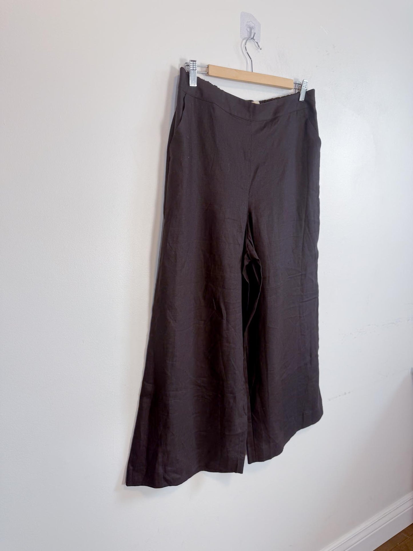Phase Eight Wide Legged Cropped Linen Pants in Brown (Size M/L)