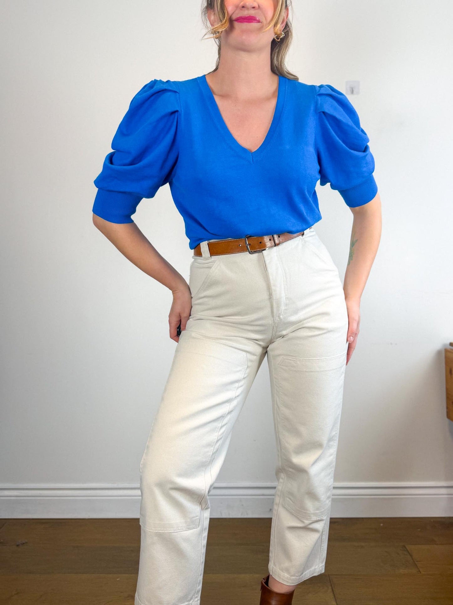 DKNY "Ribbed Knit Puff Sleeve T-Shirt in Blue (Size XL)