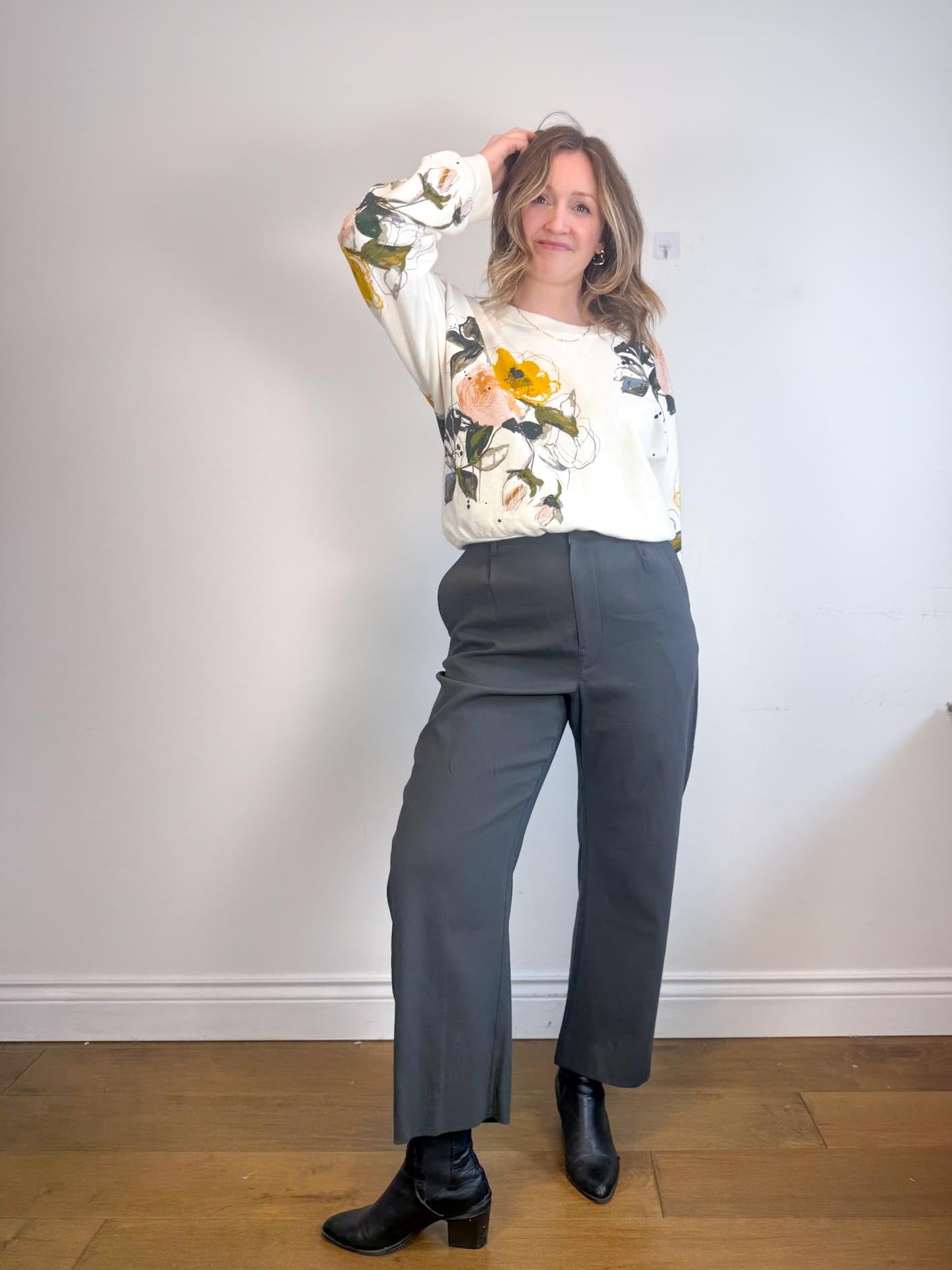 LEMAIRE Barrel Leg Trouser in Charcoal (Size 44)