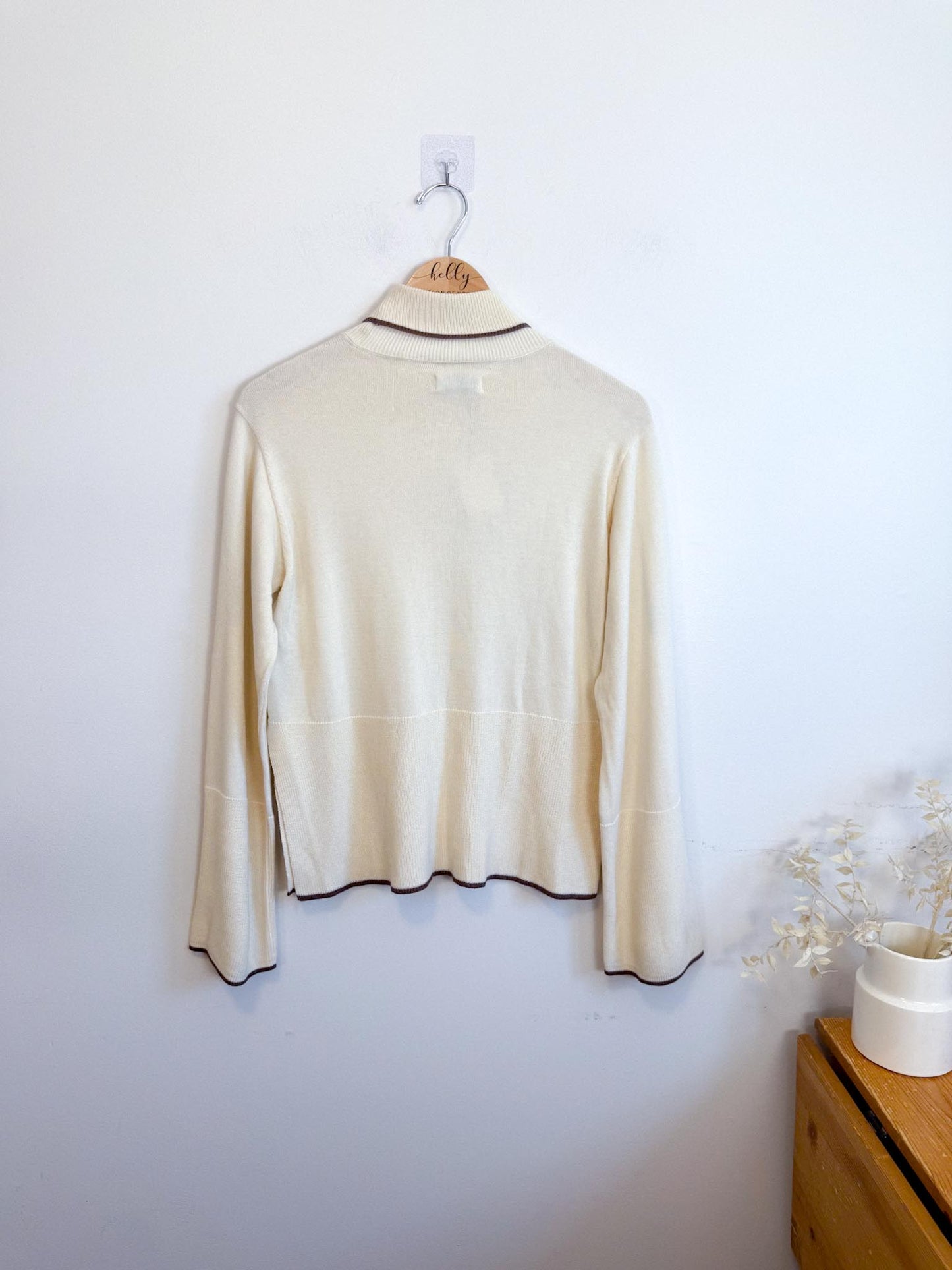 KOTN Slow Fashion "Women's Aswan Turtleneck in Natural" NWT (Size XS-S)