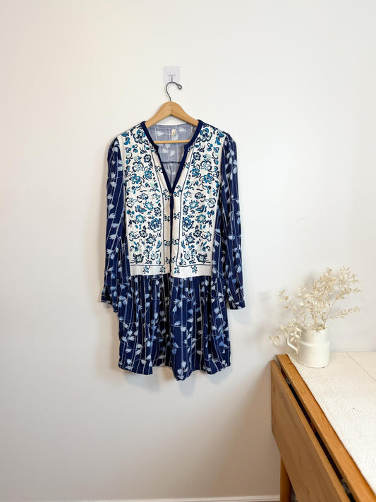 Anthropologie Embroidered Floral Tunic Dress in Blue (Size S)
