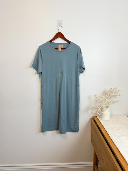 INDYEVA Slow Fashion "Short Sleeve KUIVA Dress in Slate Blue" (Size L)