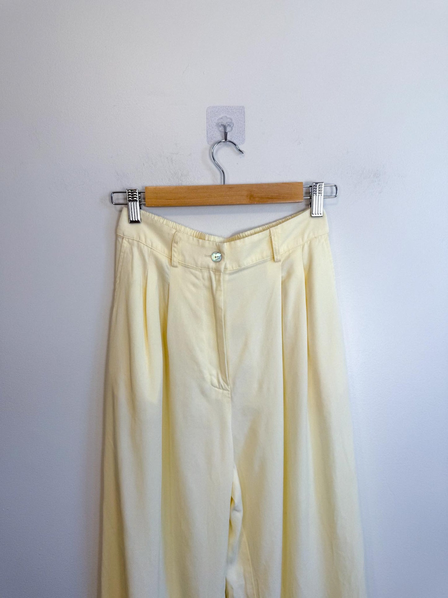 DONNI Slow Fashion "Donni Twill Pleated Pant - Crème" (Size XS/S)