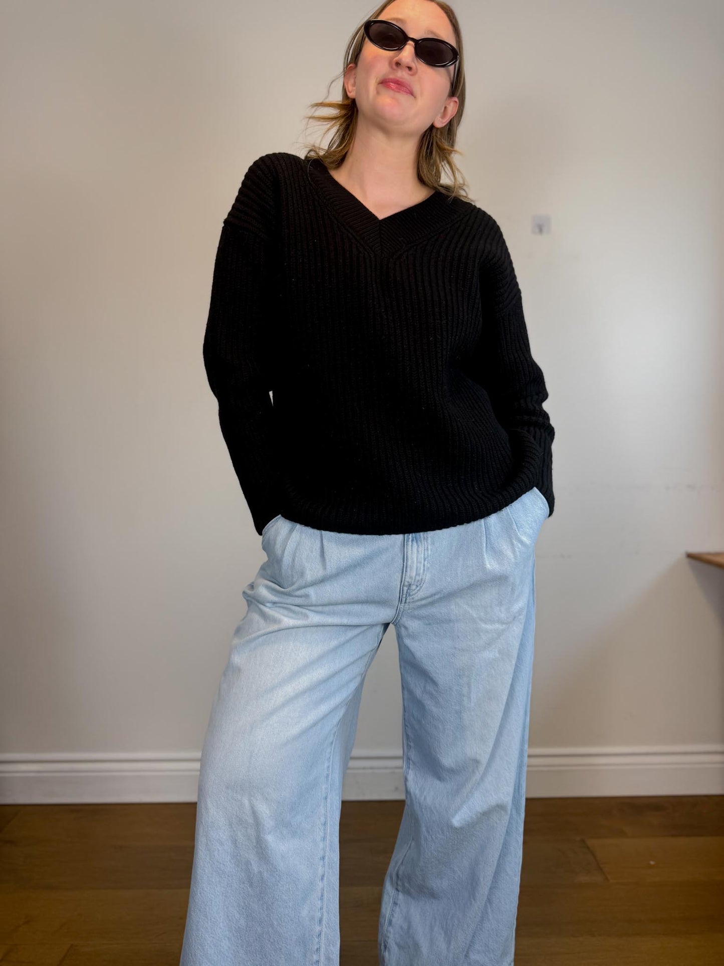 Wilfred "Belize Oversized V-neck Merino Wool Sweater in Black" (Size M/L)