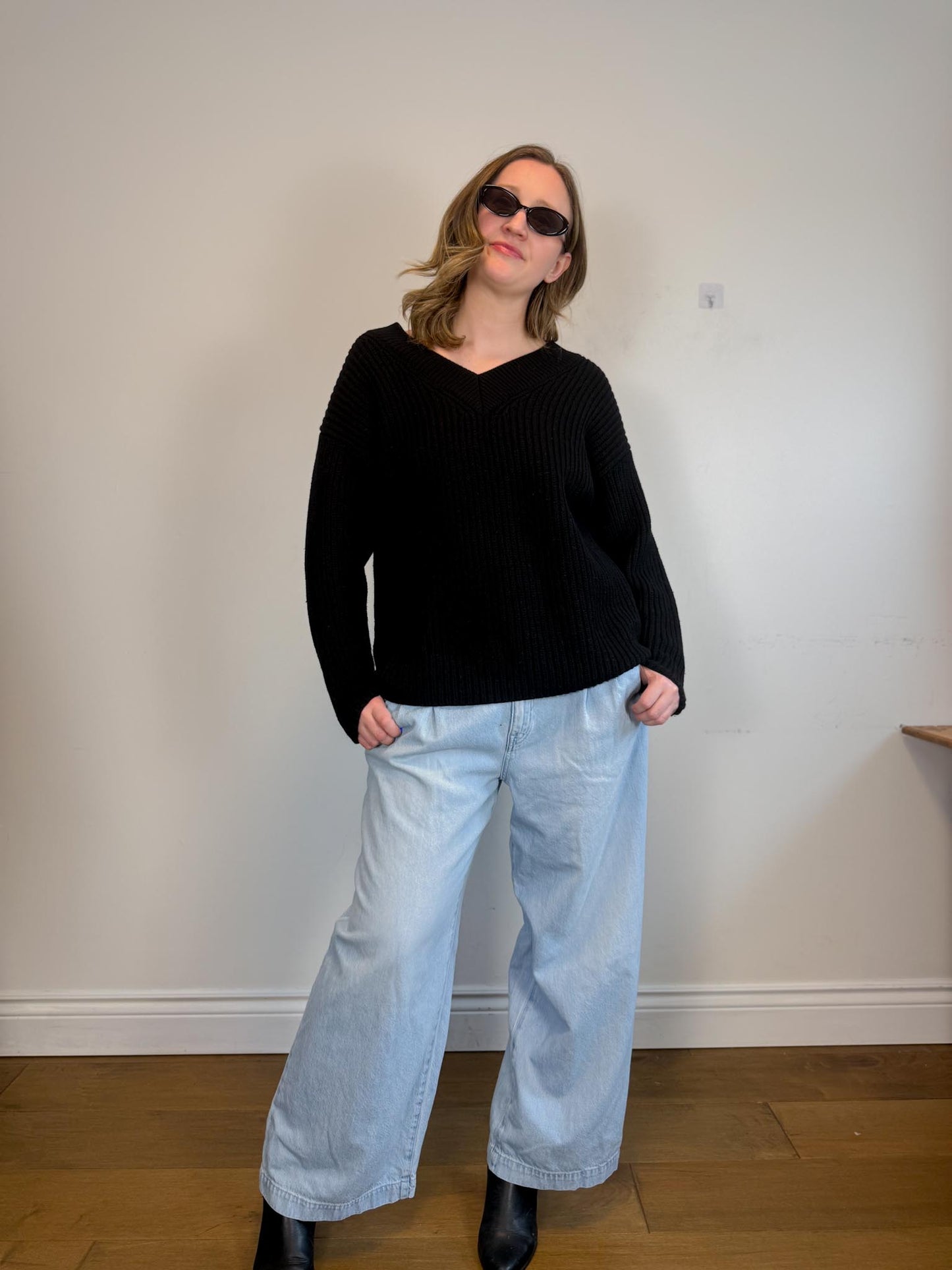 Madewell "The Harlow Wide-Leg Jean in Light Wash" (Size 32)