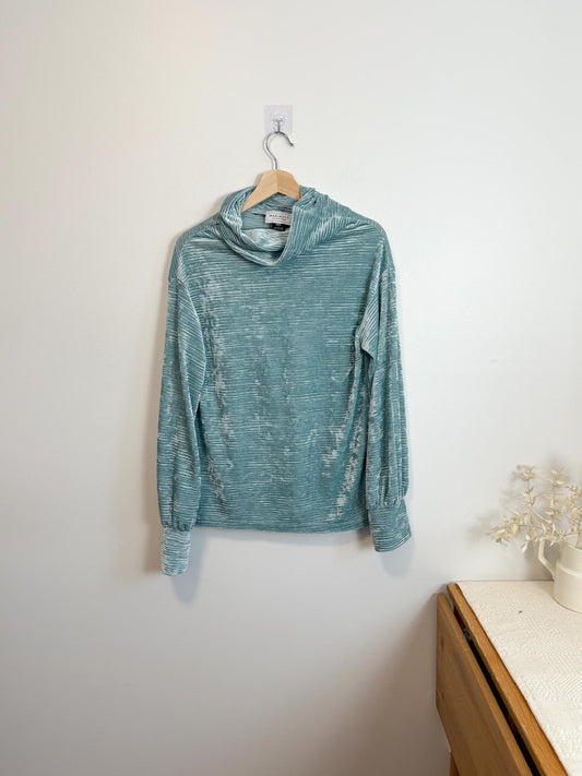 Marigold Slow Fashion Velvet Mockneck Top in Teal (Size XS/S)