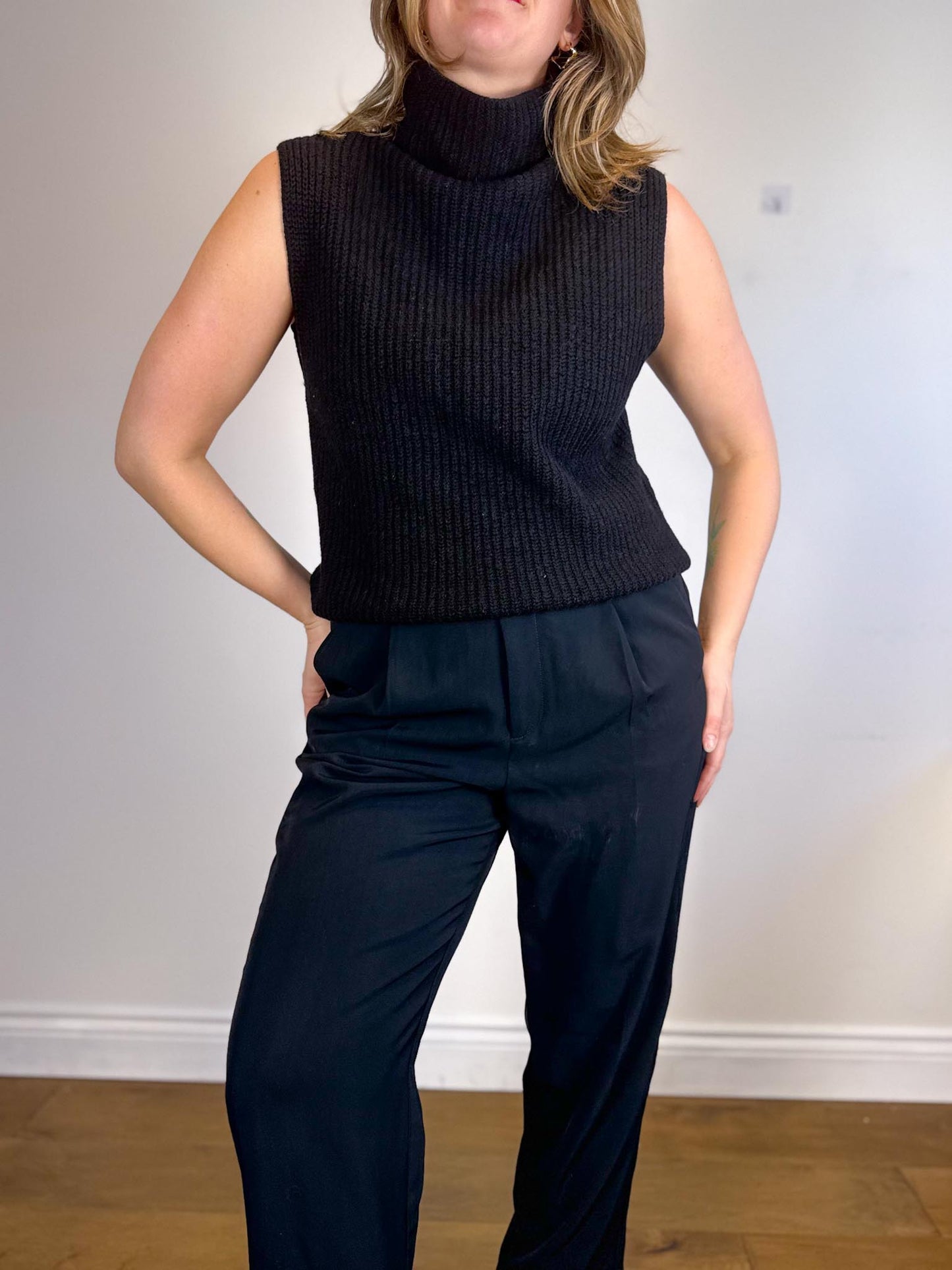 Everlane "The Draper Tapered Pants in Black" (Size 14)
