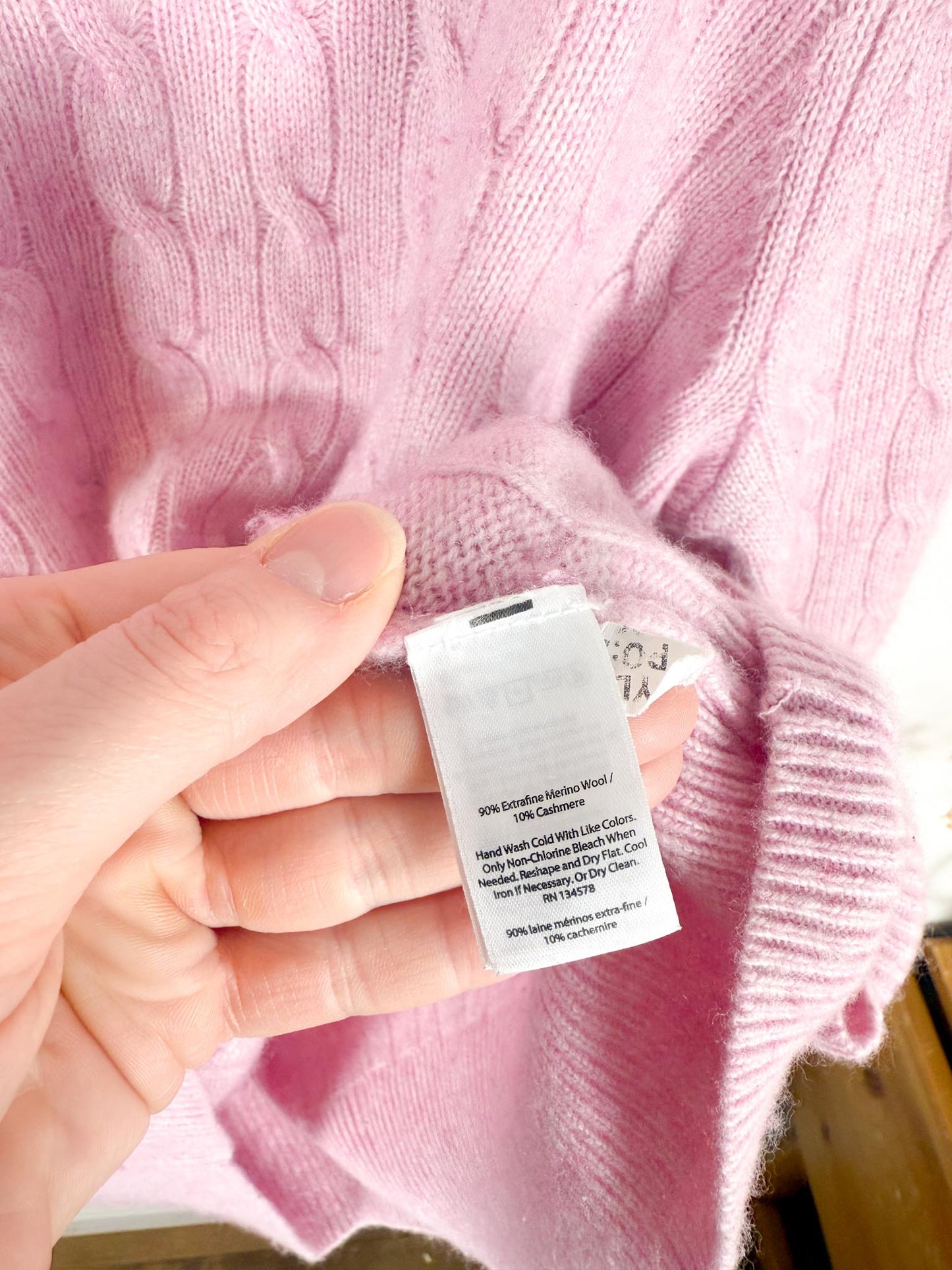 Vineyard Vines Wool & Cashmere Cable Knit Sweater in Pink (Size L/XL)