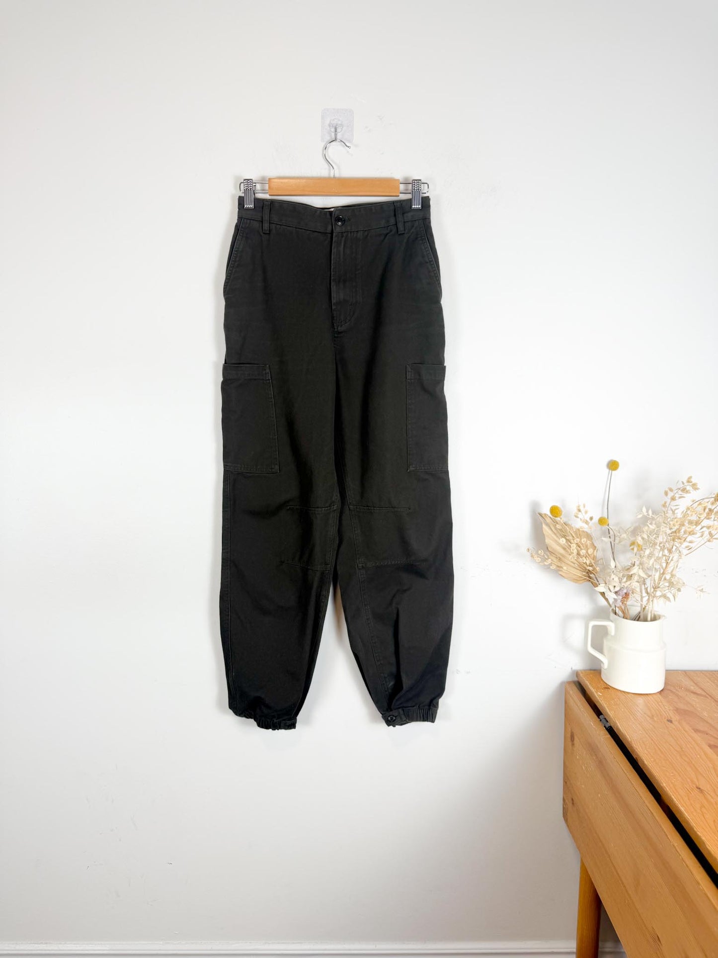 KOTN Slow Fashion Green Khaki Trousers (Size 27)