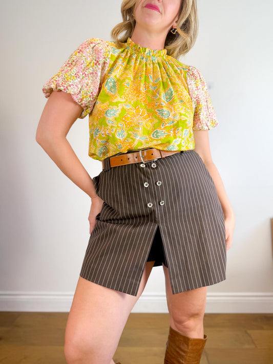 Ces Femme Mixed Floral Short Sleeve Blouse (Size M/L)