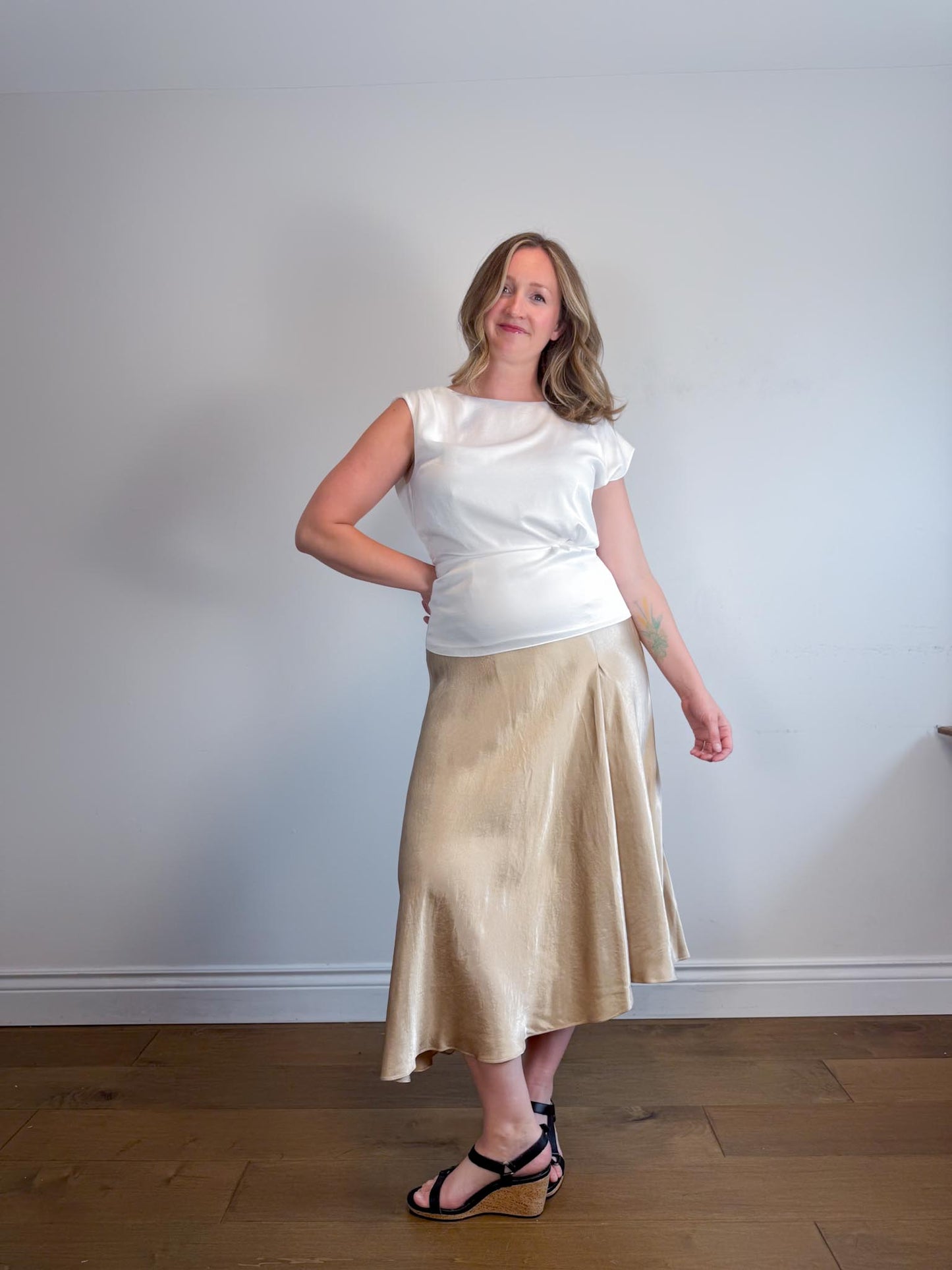 Massimo Dutti Satin Midi Skirt in Gold (Size L)