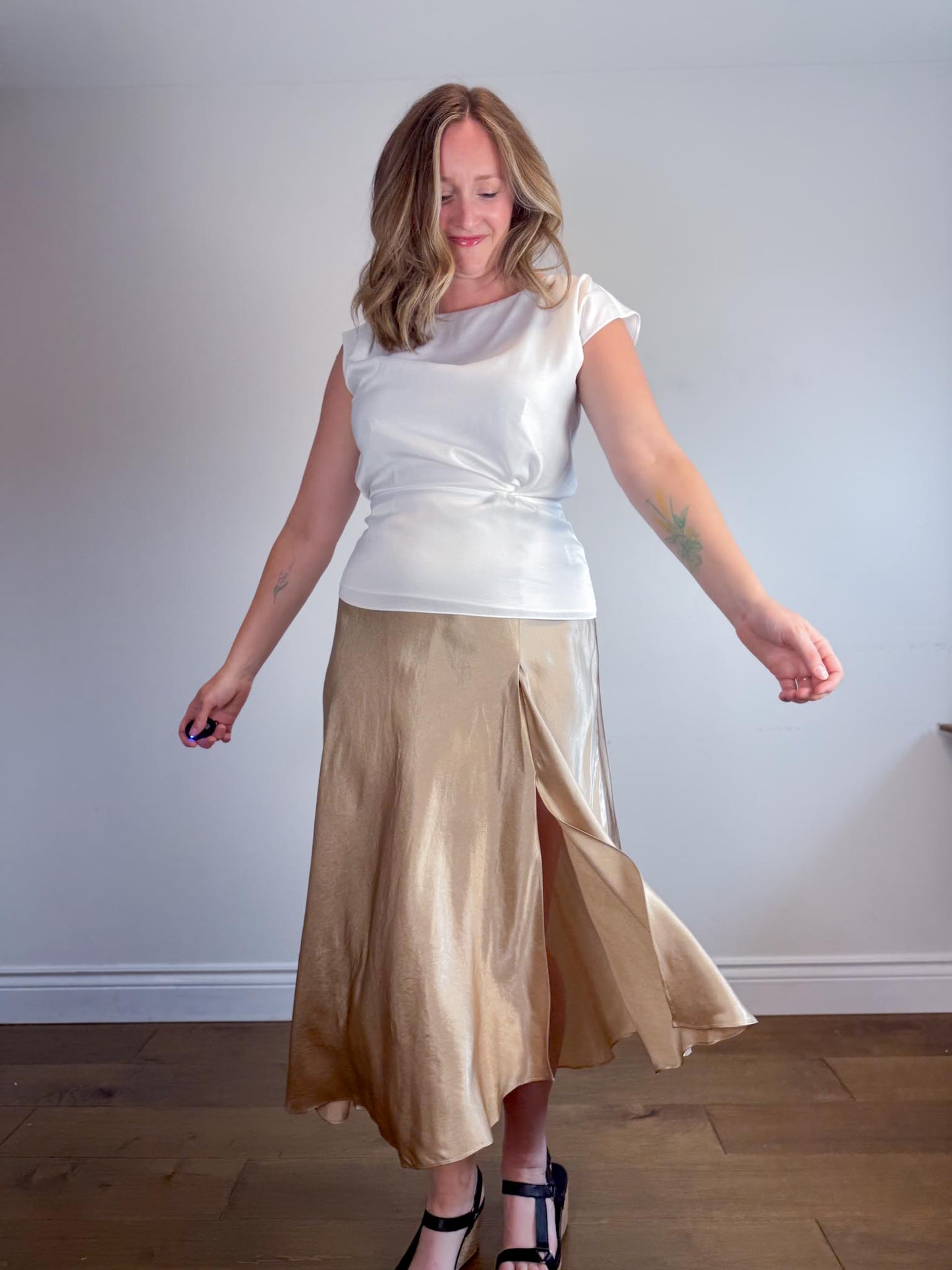 Massimo Dutti Satin Midi Skirt in Gold (Size L)