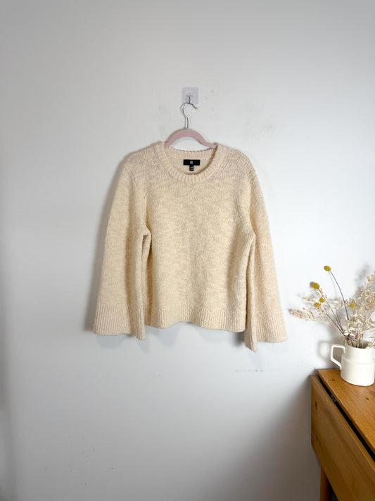 Banana Republic Wool Wide Sleeve Sweater in Cream (Size L)