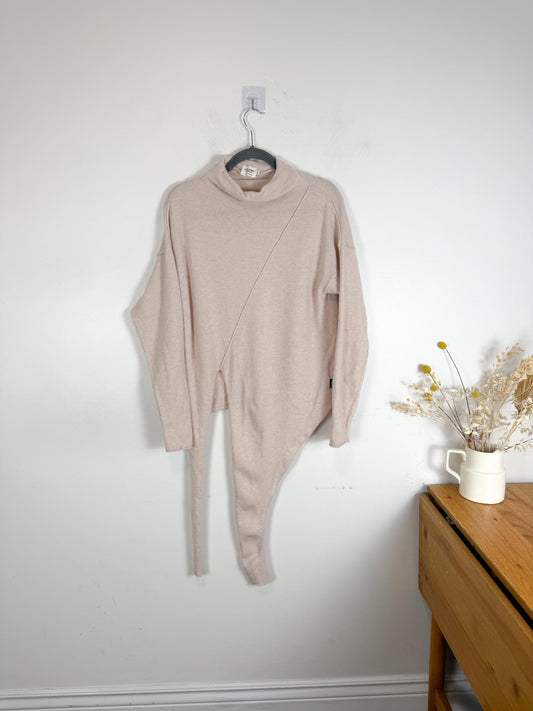 HOLEBROOK SWEDEN Sustainable Merino Wool Sweater in Oyster (Size M)