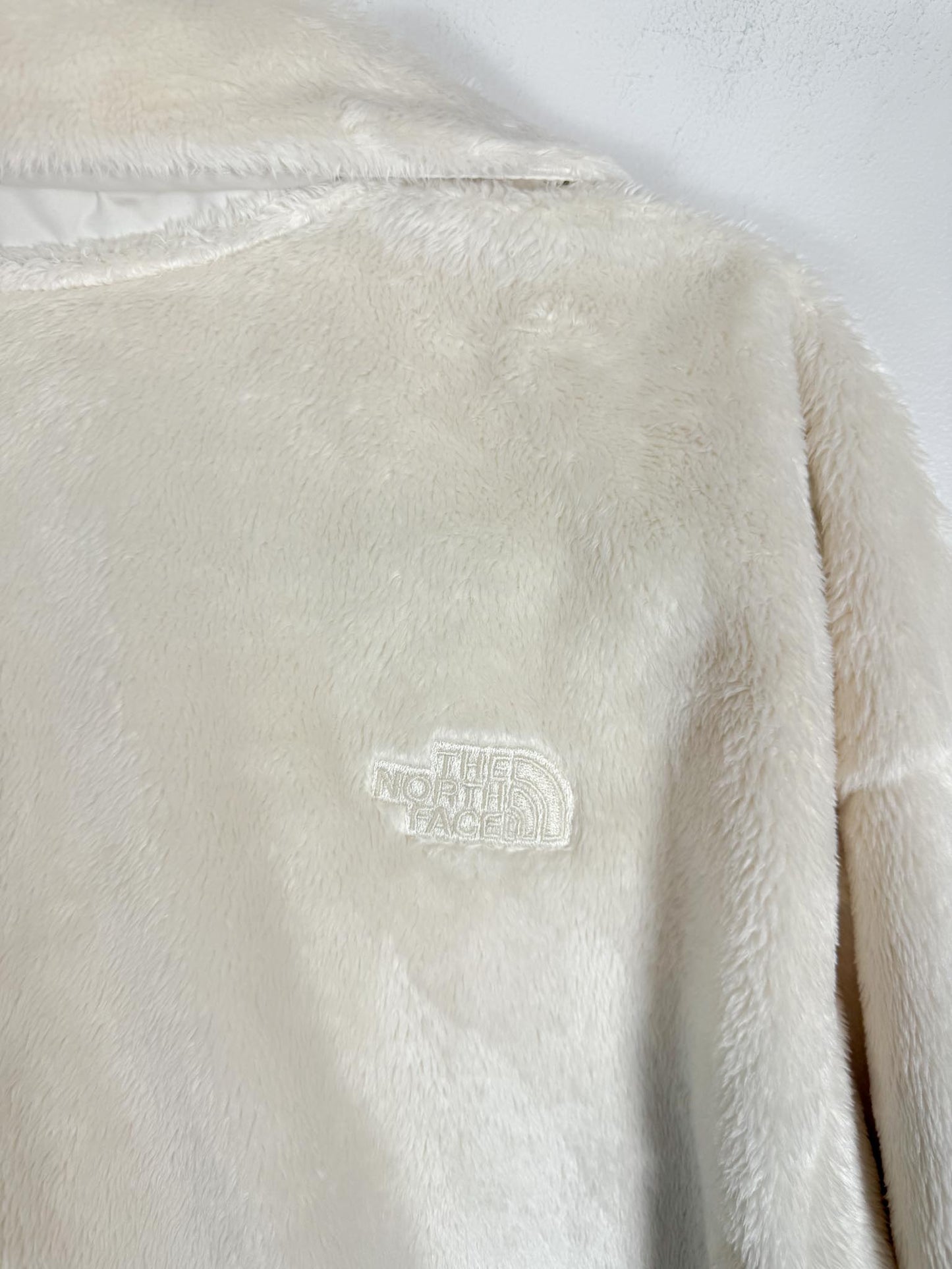 North Face Fleece Pullover Sweater in White (Size L)