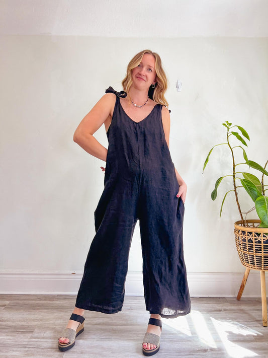 Charlie B Linen Overalls in Black (Size XL)