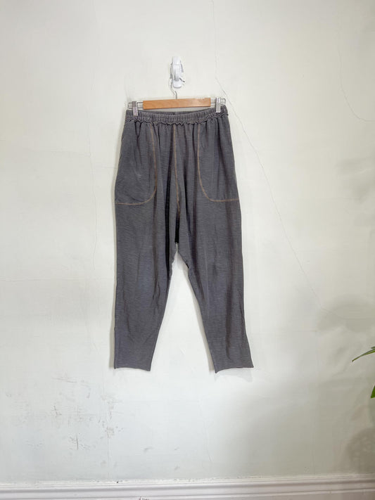 Free People Sweatpant in Grey (Size XS)