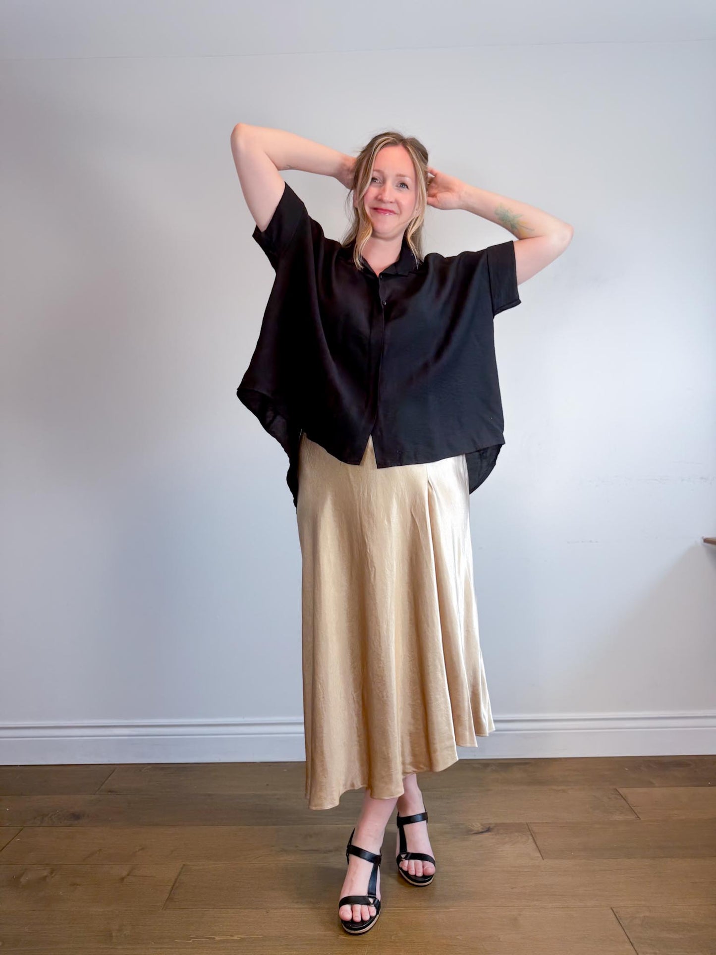 Massimo Dutti Satin Midi Skirt in Gold (Size L)