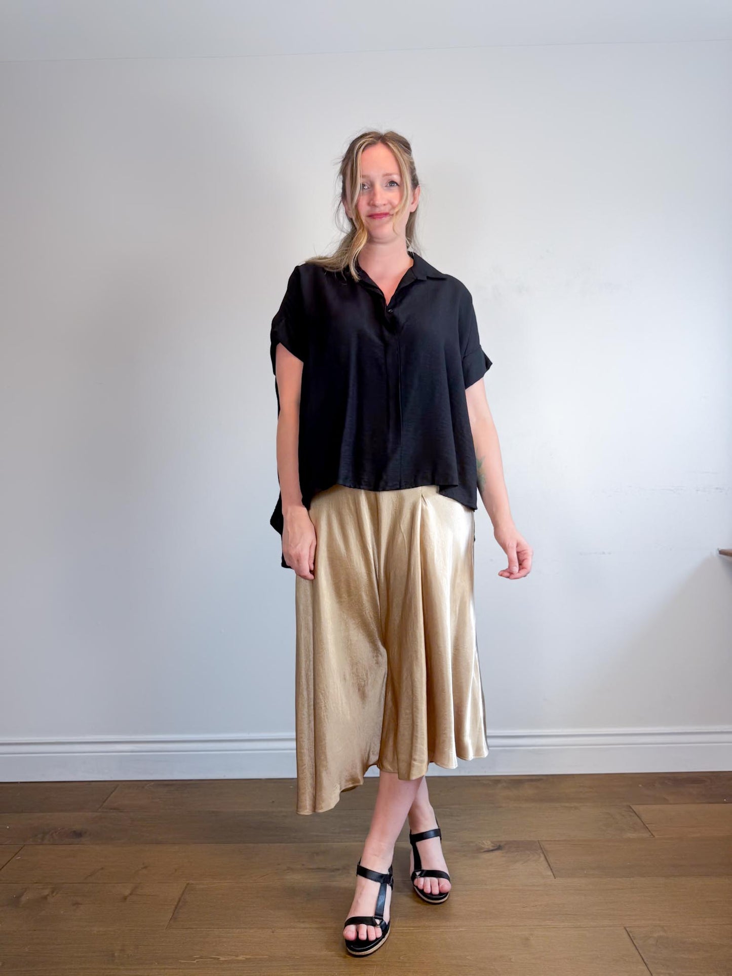 Banana Republic Cotton Poplin Popover Tunic in Black (Size S/M)