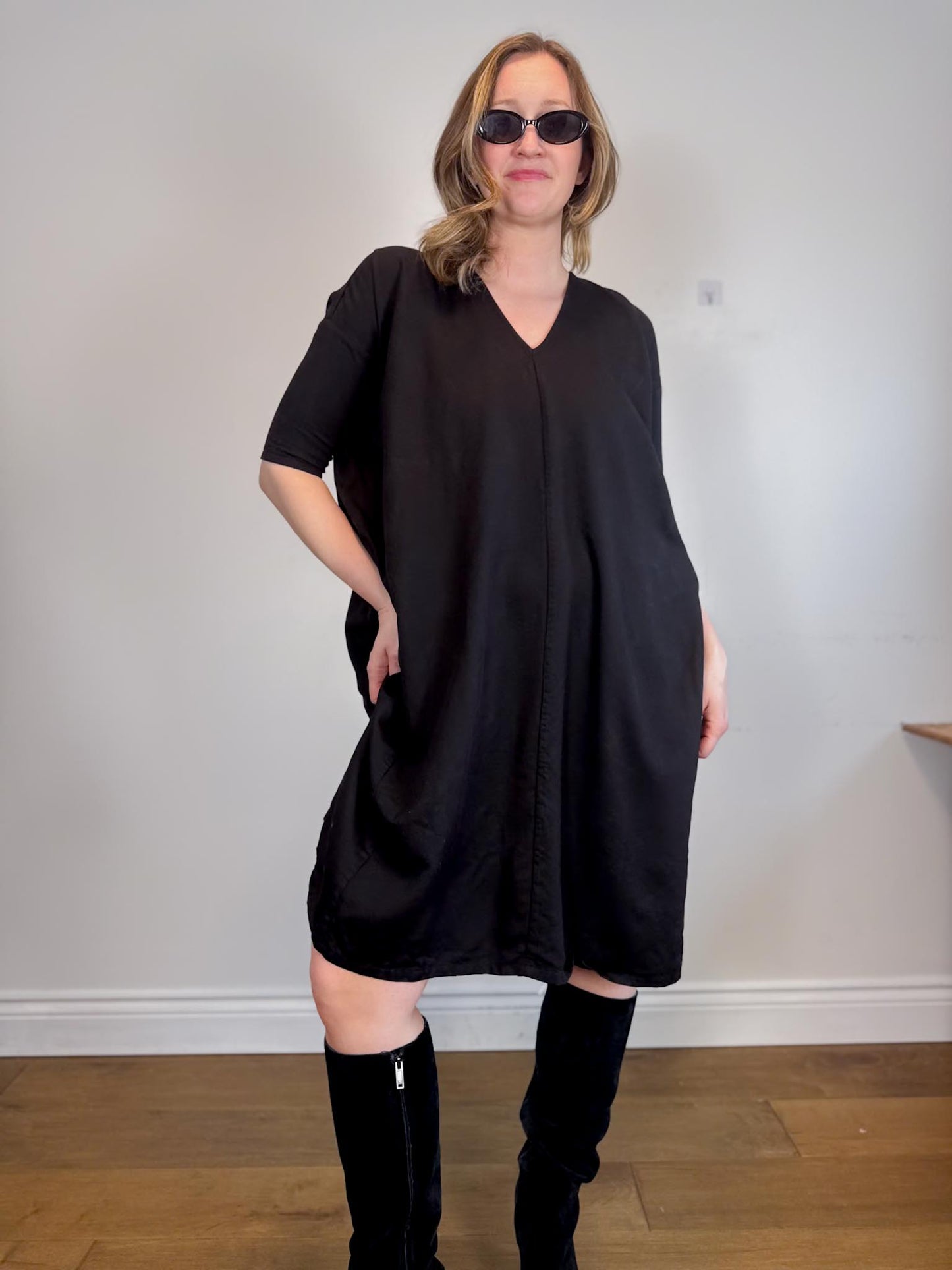 ALI GOLDEN Sustainable "Full Dress with Pockets in Black" (Size XS-M)