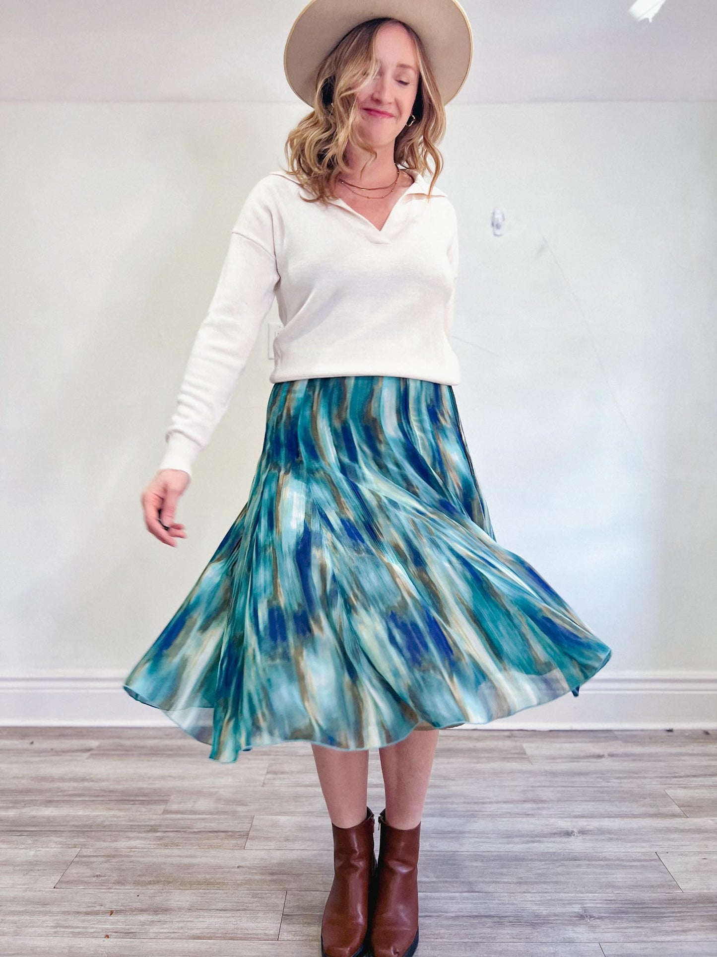 Multi-Colour Teal Flowing Midi Skirt (Size M/L)