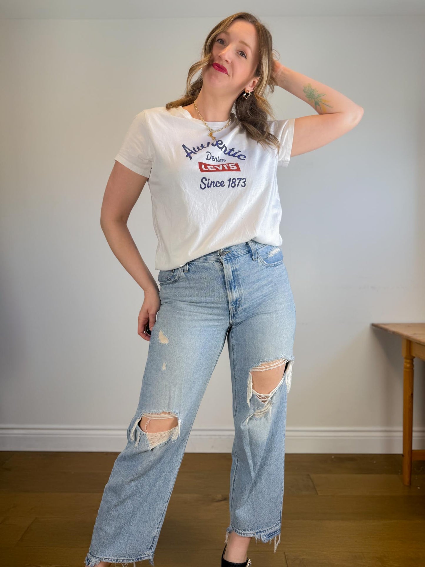 Levi’s Distressed Baggy Dad Jeans (Size 29)