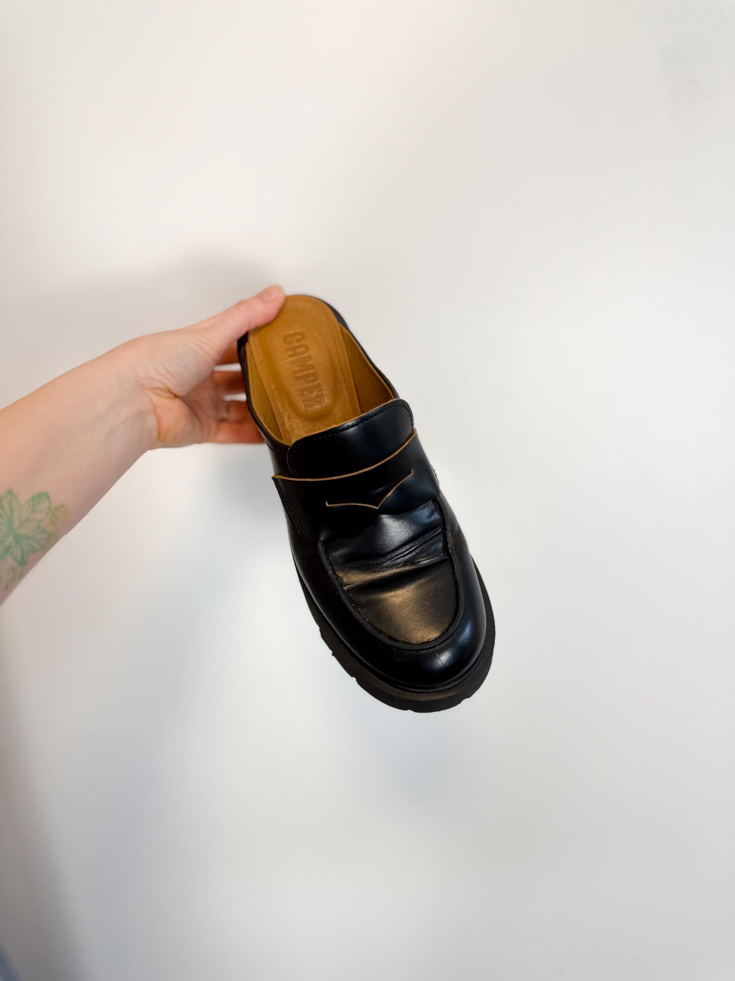 CAMPER "Milah Black Leather Clog (Size 40 / 9 )