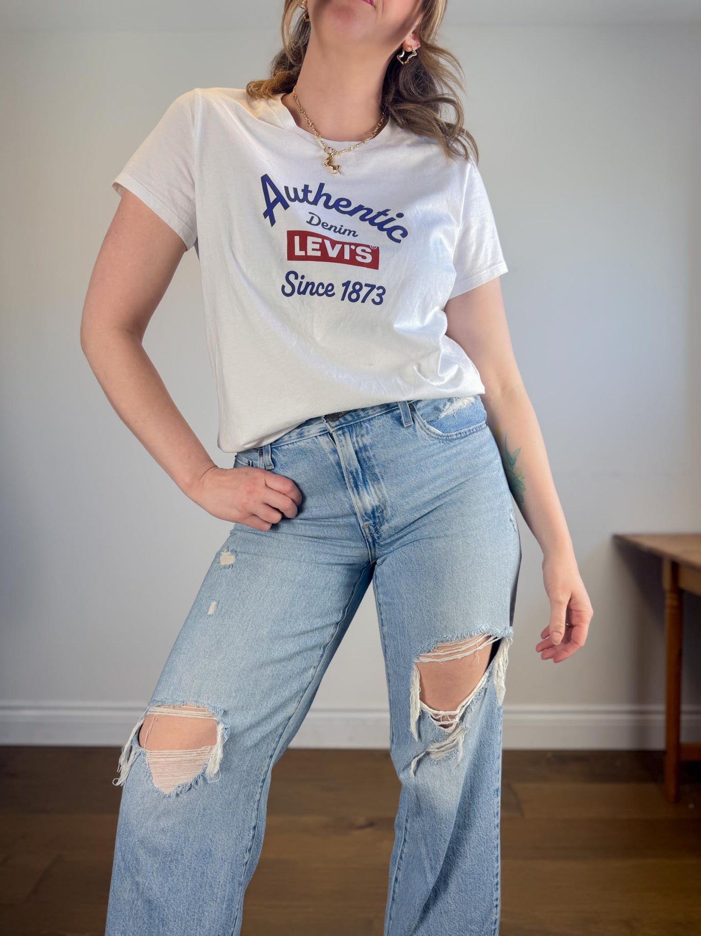 Levi’s Distressed Baggy Dad Jeans (Size 29)