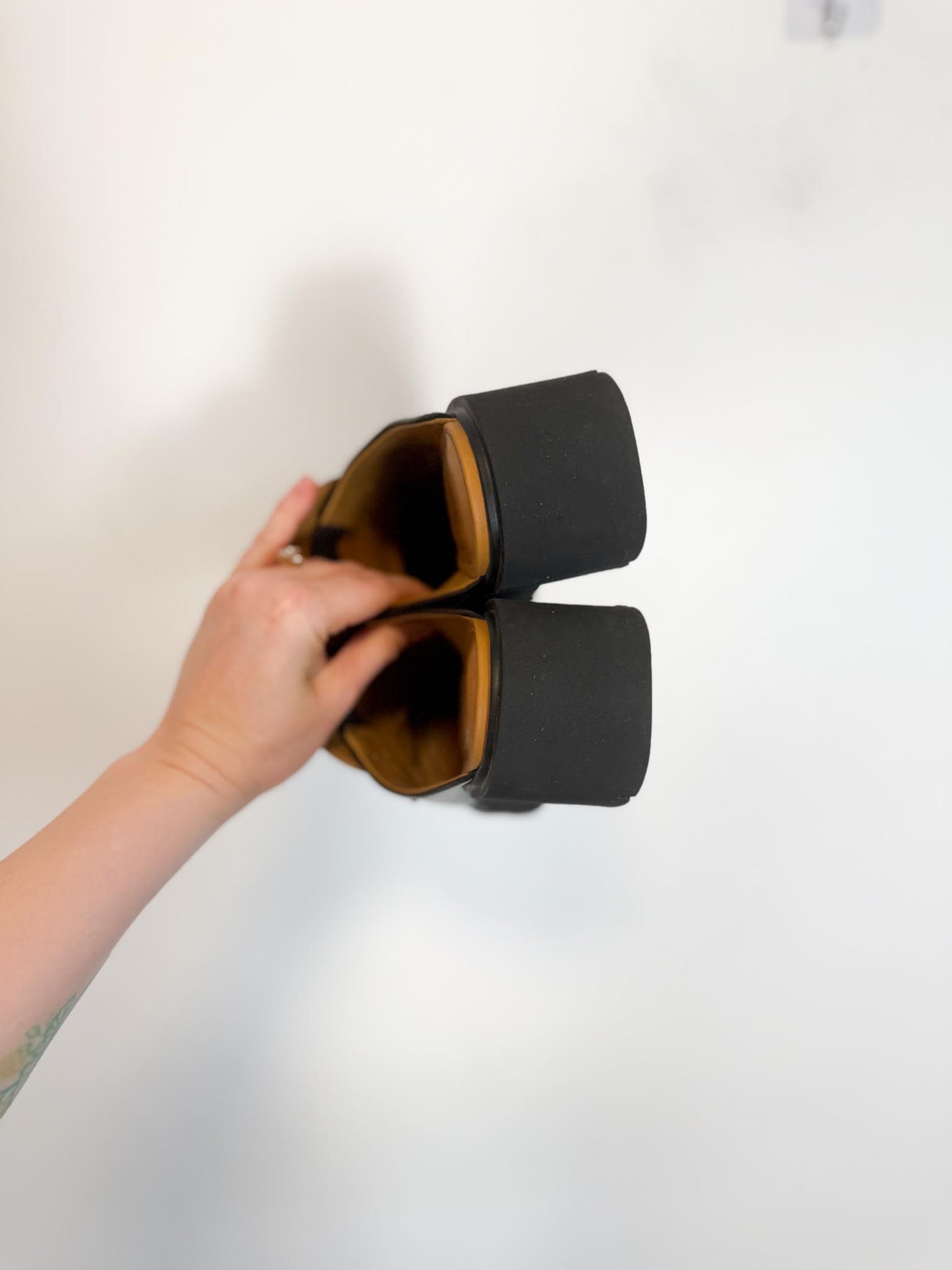 CAMPER "Milah Black Leather Clog (Size 40 / 9 )