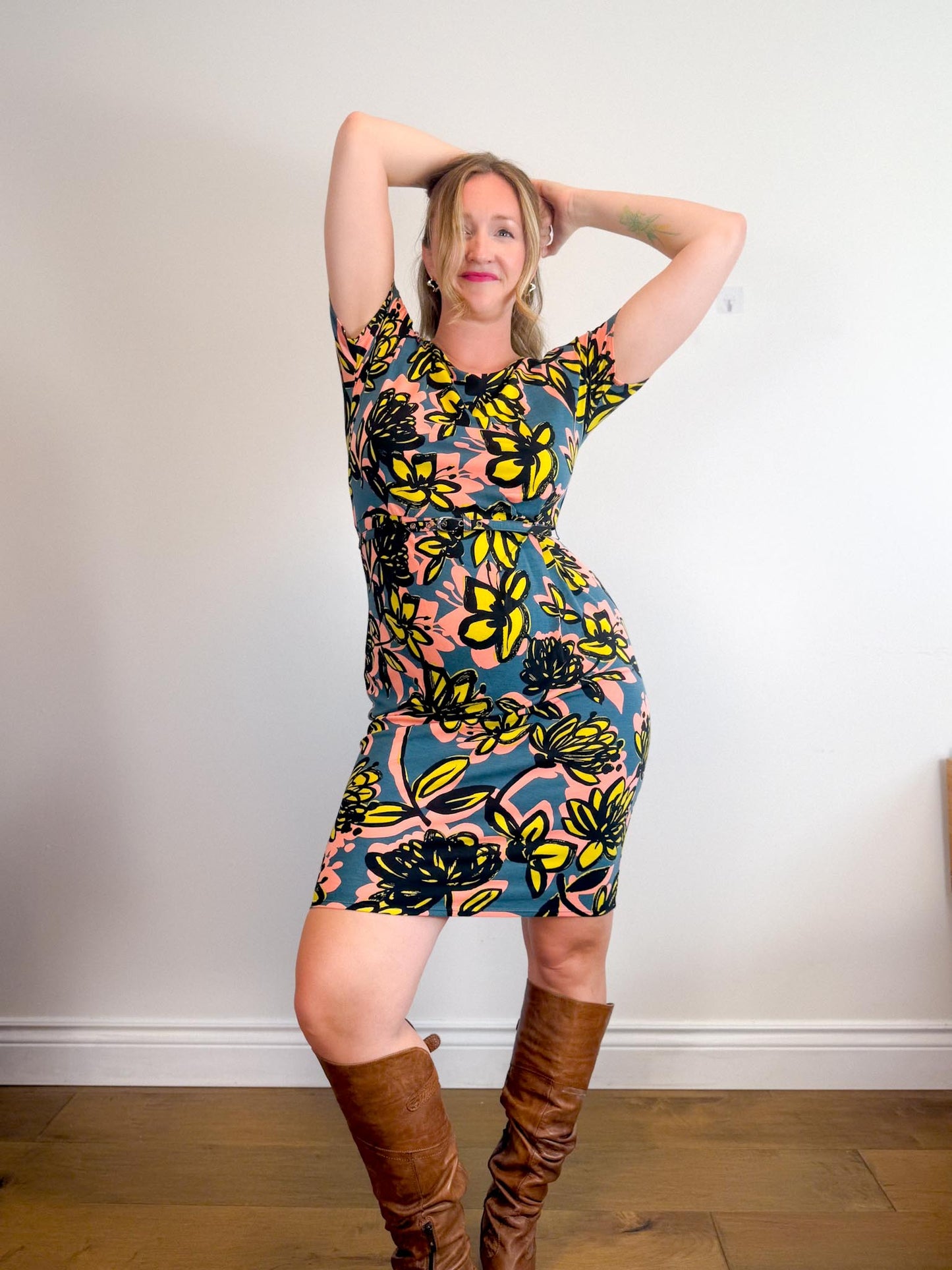 Weekend MaxMara "Caneva Knit Belted Dress in Floral" (Size M/L)