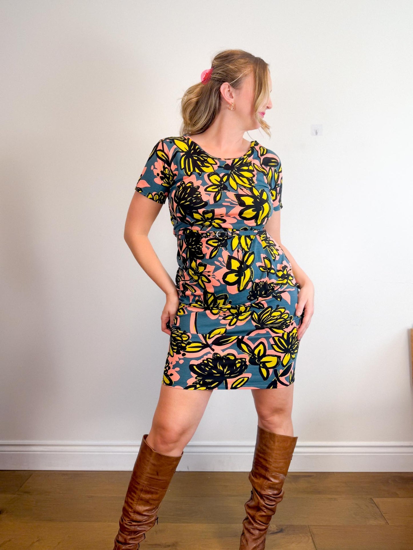 Weekend MaxMara "Caneva Knit Belted Dress in Floral" (Size M/L)