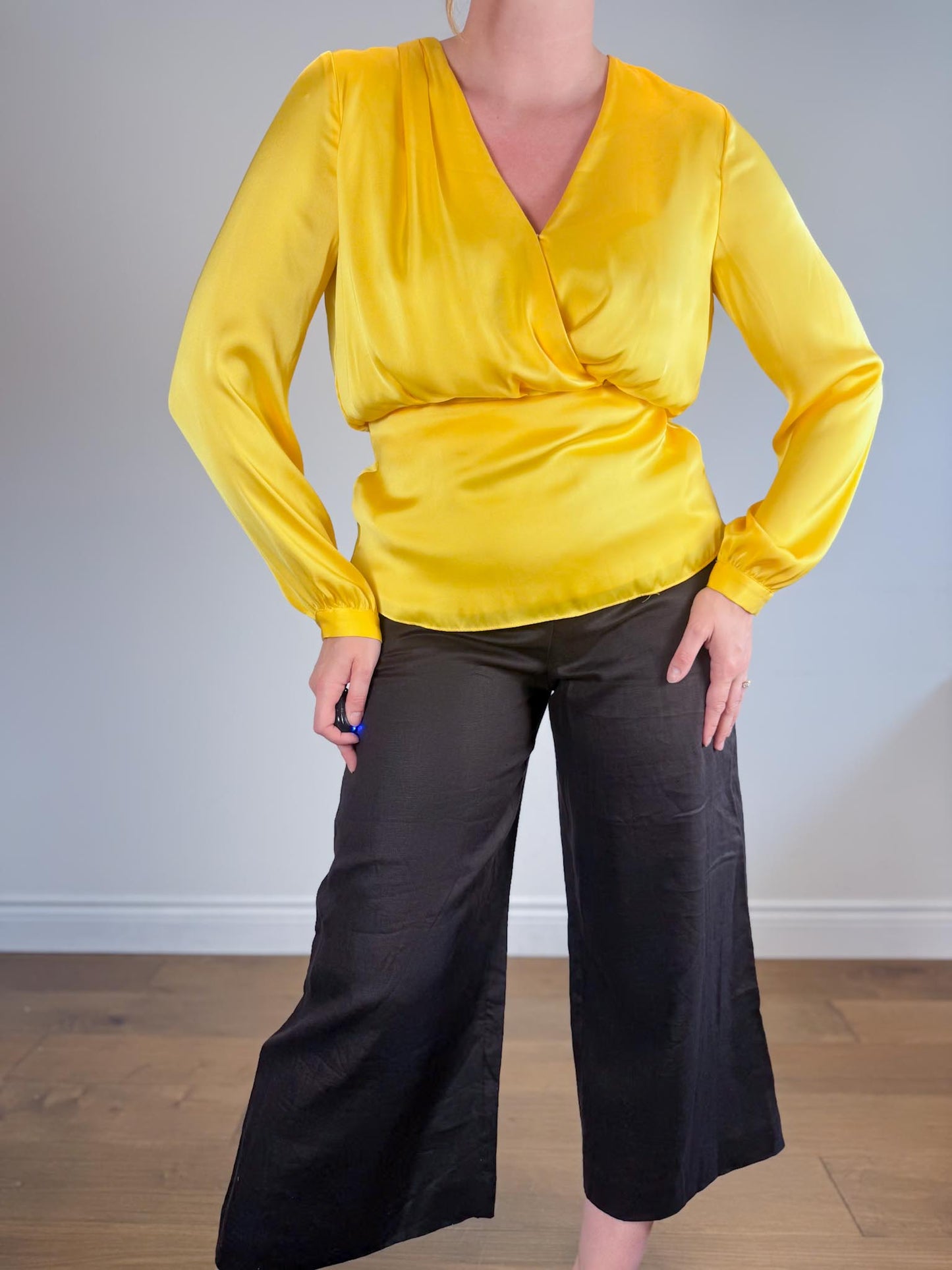 REISS Satin Long Sleeve Top in Yellow (Size 10)