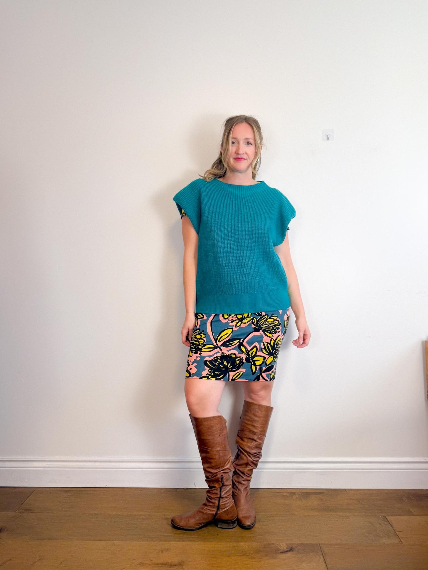 Weekend MaxMara "Caneva Knit Belted Dress in Floral" (Size M/L)