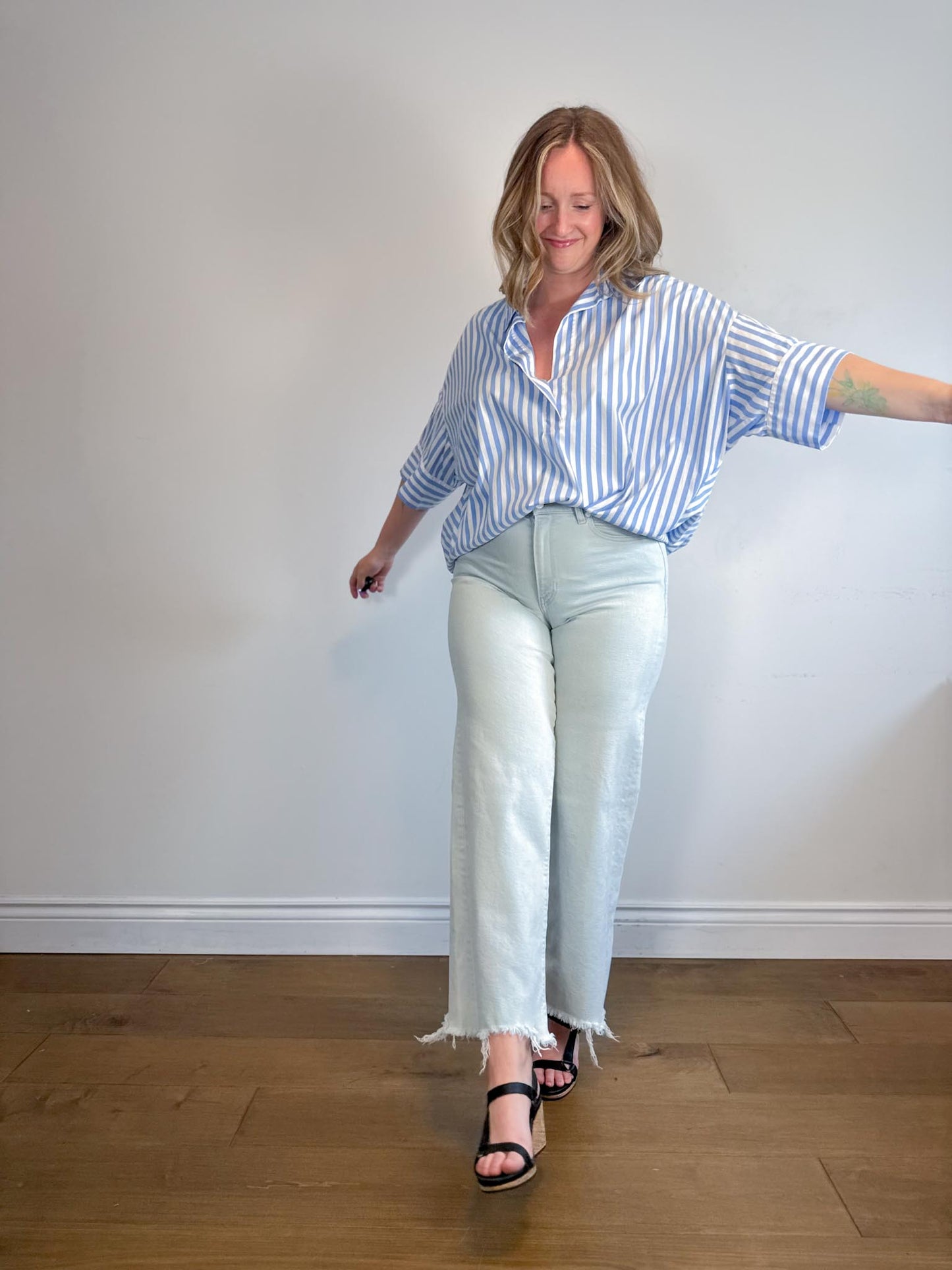 Banana Republic Striped Tunic Top in Blue/White (Size M)