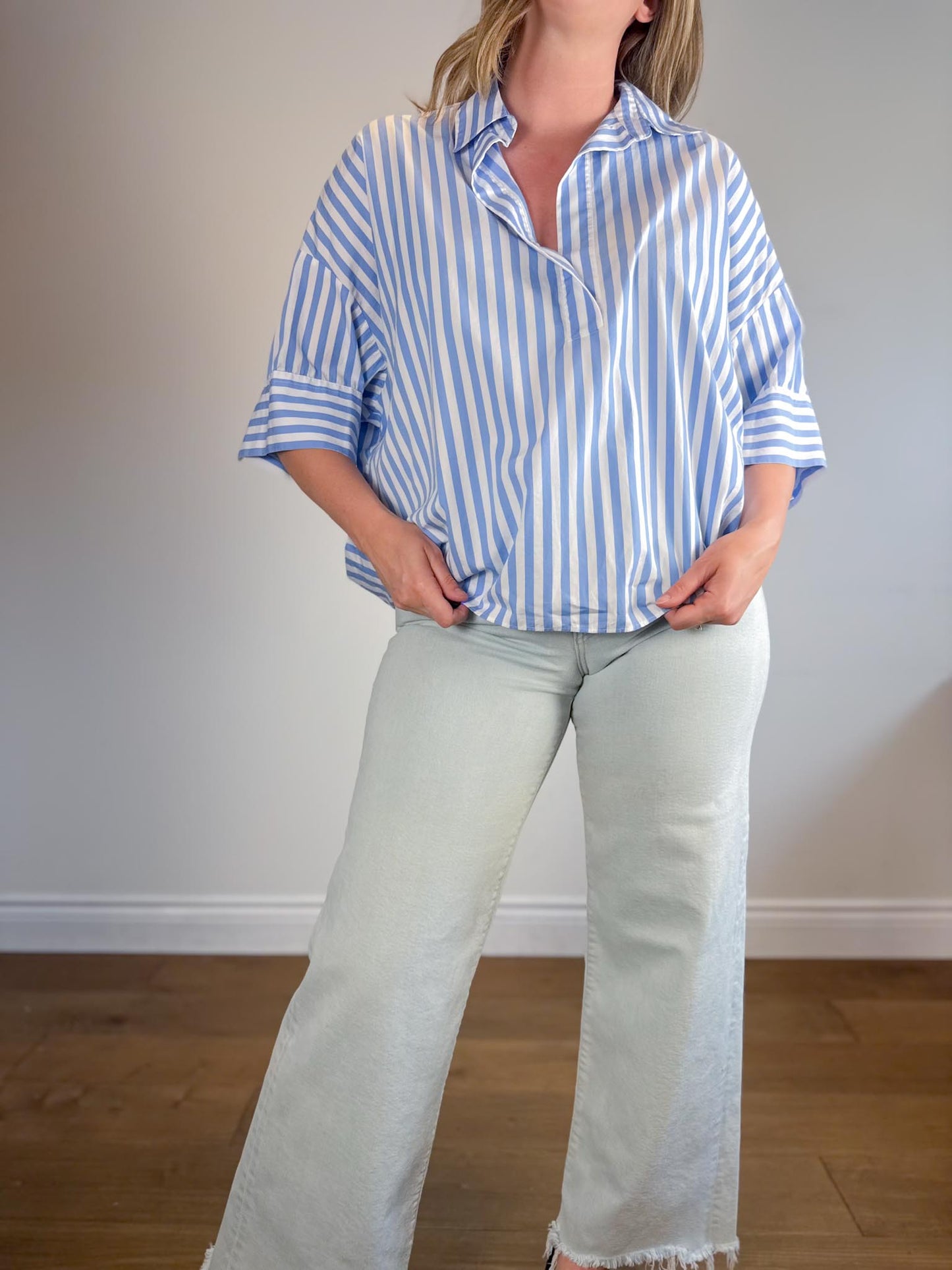 Banana Republic Striped Tunic Top in Blue/White (Size M)