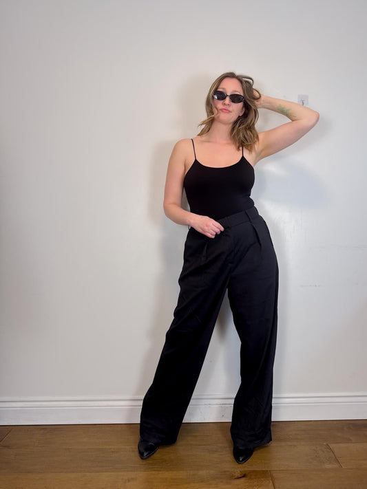 Lululemon "Pleat Front High Rise Trousers in Black" NWT (Size 14)