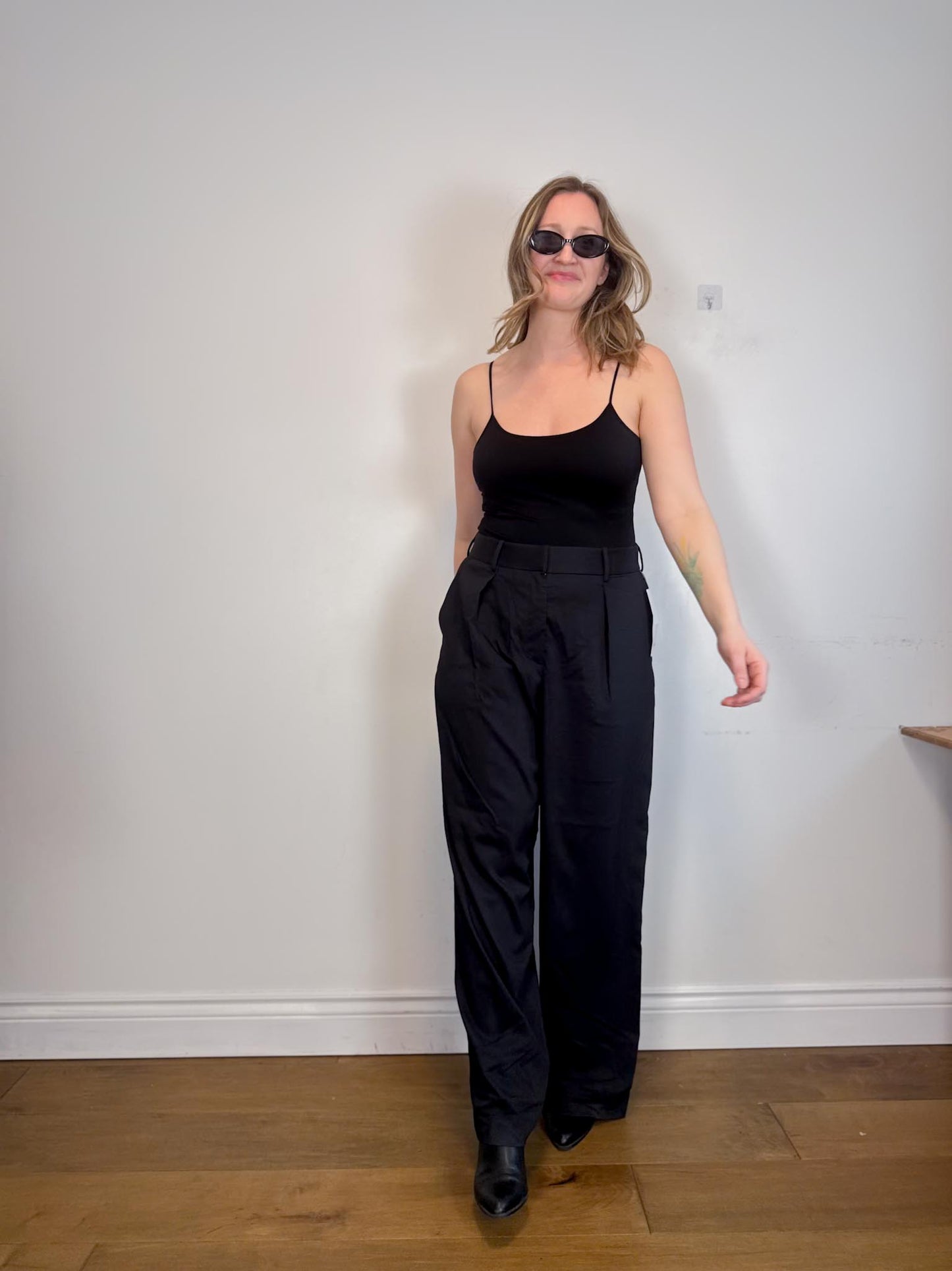 Lululemon "Pleat Front High Rise Trousers in Black" NWT (Size 14)