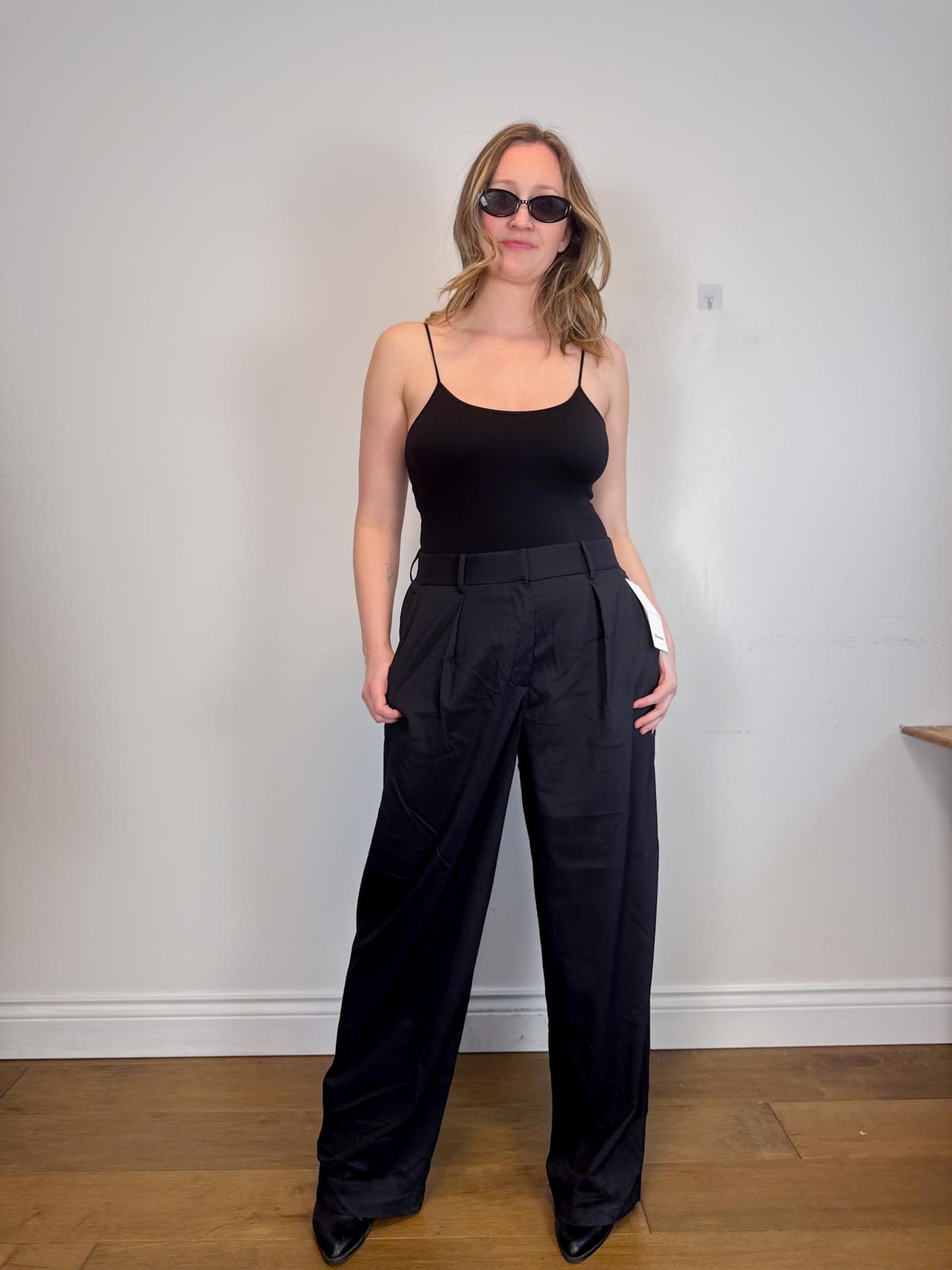 Lululemon "Pleat Front High Rise Trousers in Black" NWT (Size 14)