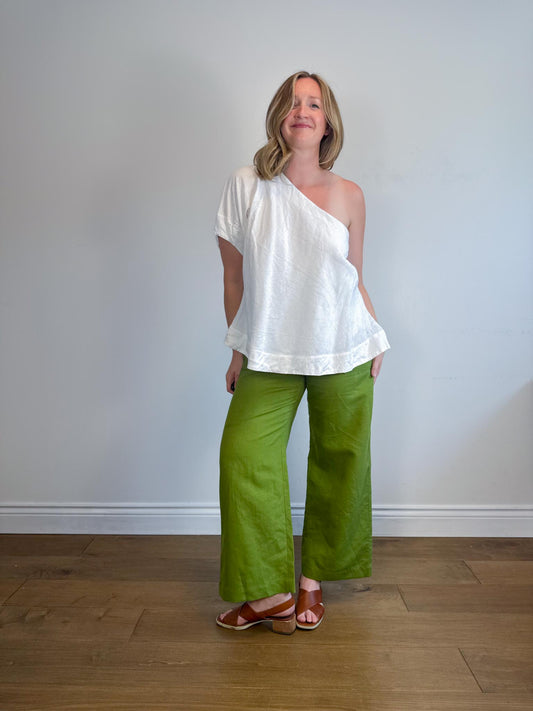 Banana Republic One Shoulder Linen Shirt in White (Size L)