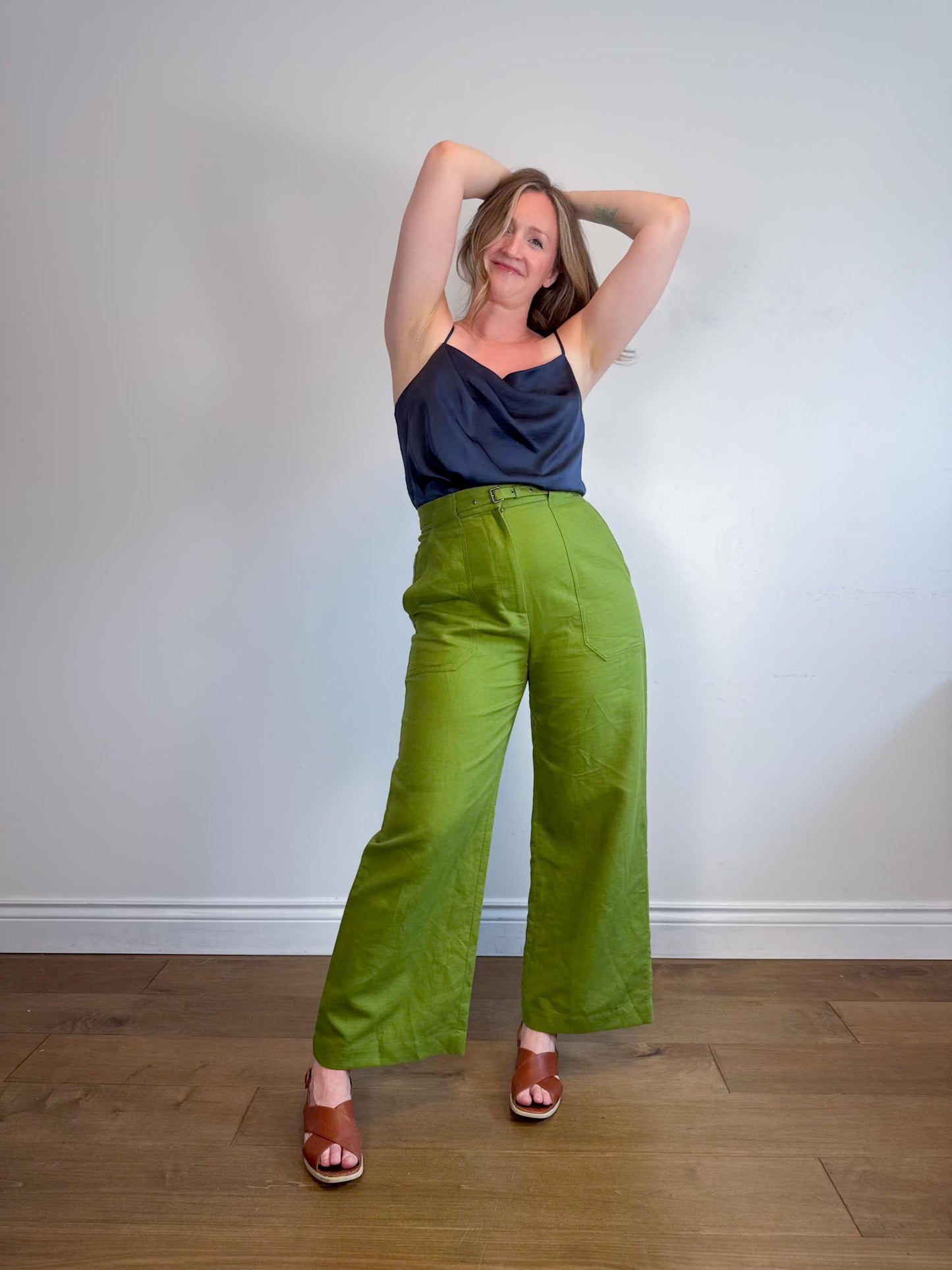 Banana Republic "Wide Leg Linen Blend Pants with Belt" (Size 12)
